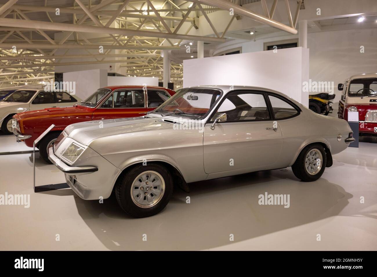 1975 Vauxhall Firenza HP „Droopsnoot“ im British Motor Museum, Gaydon, Warwickshire, Großbritannien Stockfoto