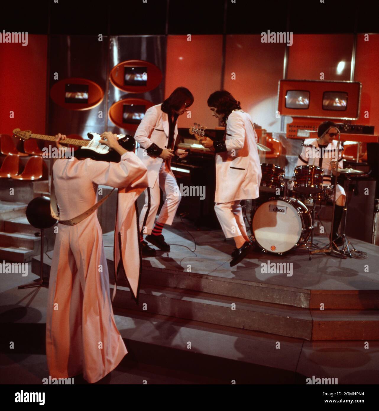 Disco, Musiksendung, Deutschland 1971 - 1982, Sendung vom 31. August 1974, Mitwirkende: britische Glam-Rock-Band 'Mud' Stockfoto