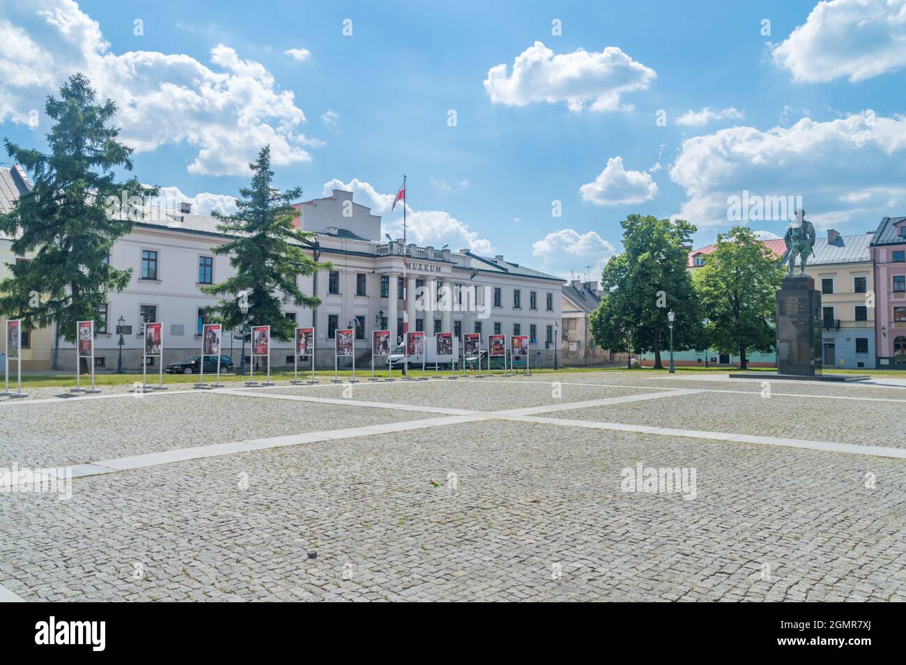 Radom, Polen - 7. Juni 2021: Museum von Jacek Malczewski auf dem Marktplatz. Stockfoto