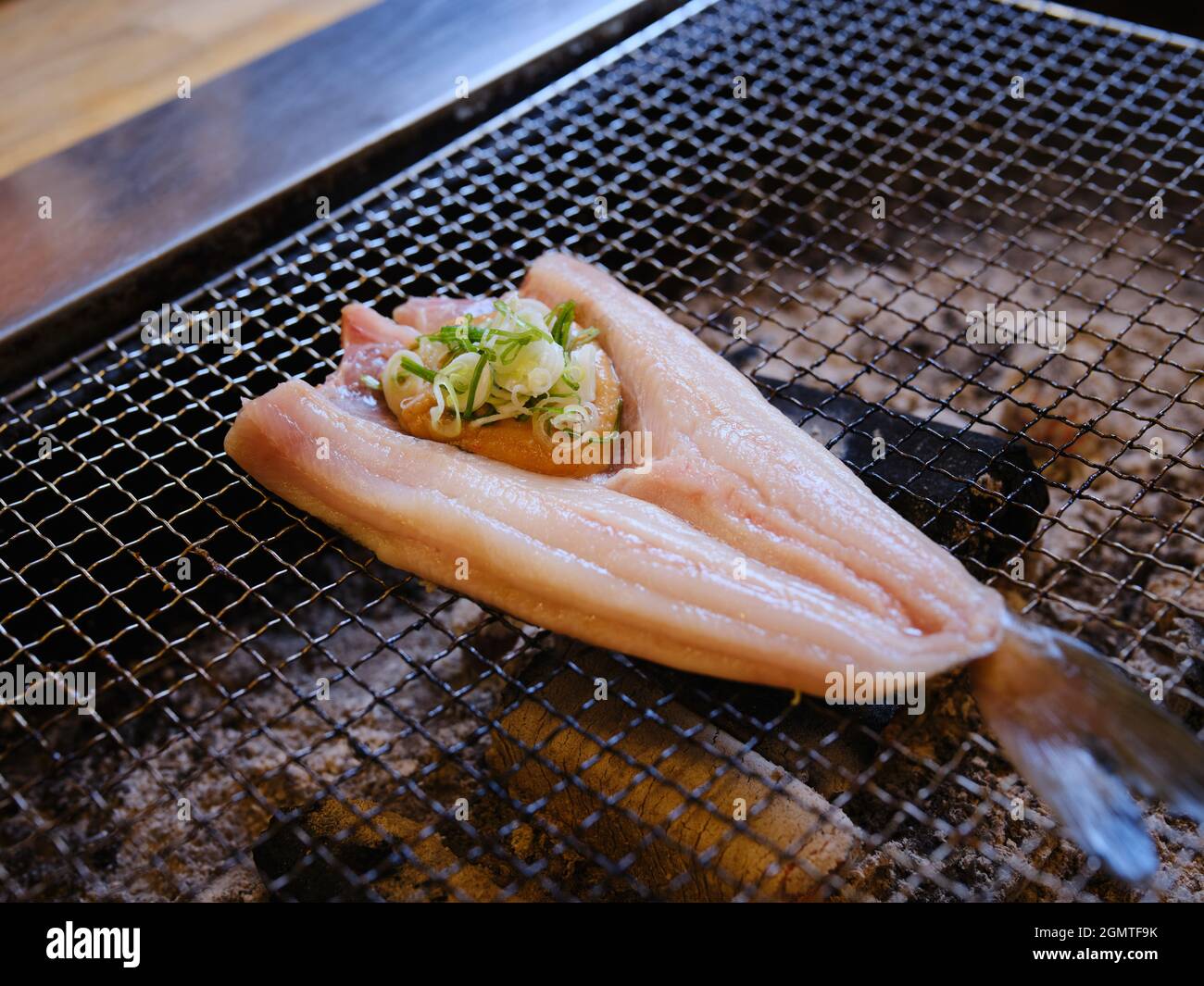 Chan Chan Yaki (Dampf gebratener Fisch und Gemüse) von Atka Makrele, Hokkaido, Japan Stockfoto