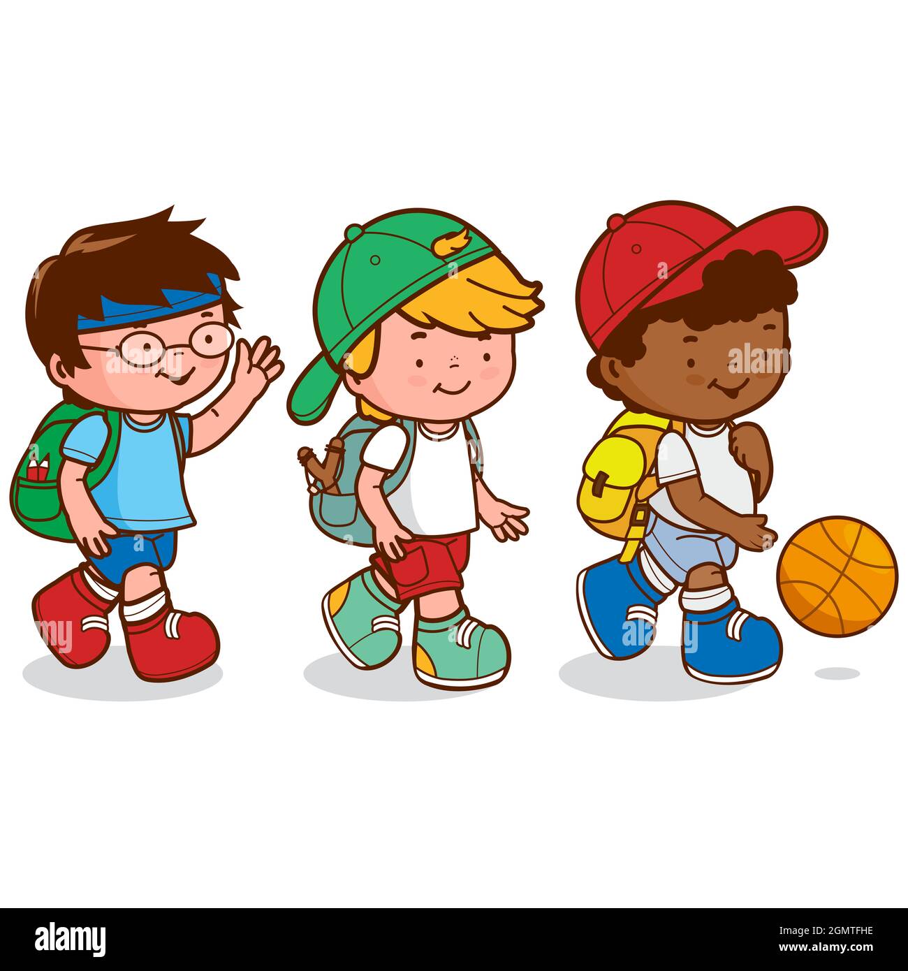 Drei Kinder treffen sich nach der Schule, um Basketball zu spielen. Kinder spielen Basketballsport. Glückliche Jungs, Studententeam. Stockfoto