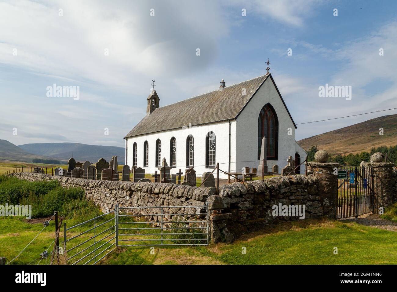 Amulree und Strathbraan Kirche eine schöne weiße ländliche Kirche Stockfoto