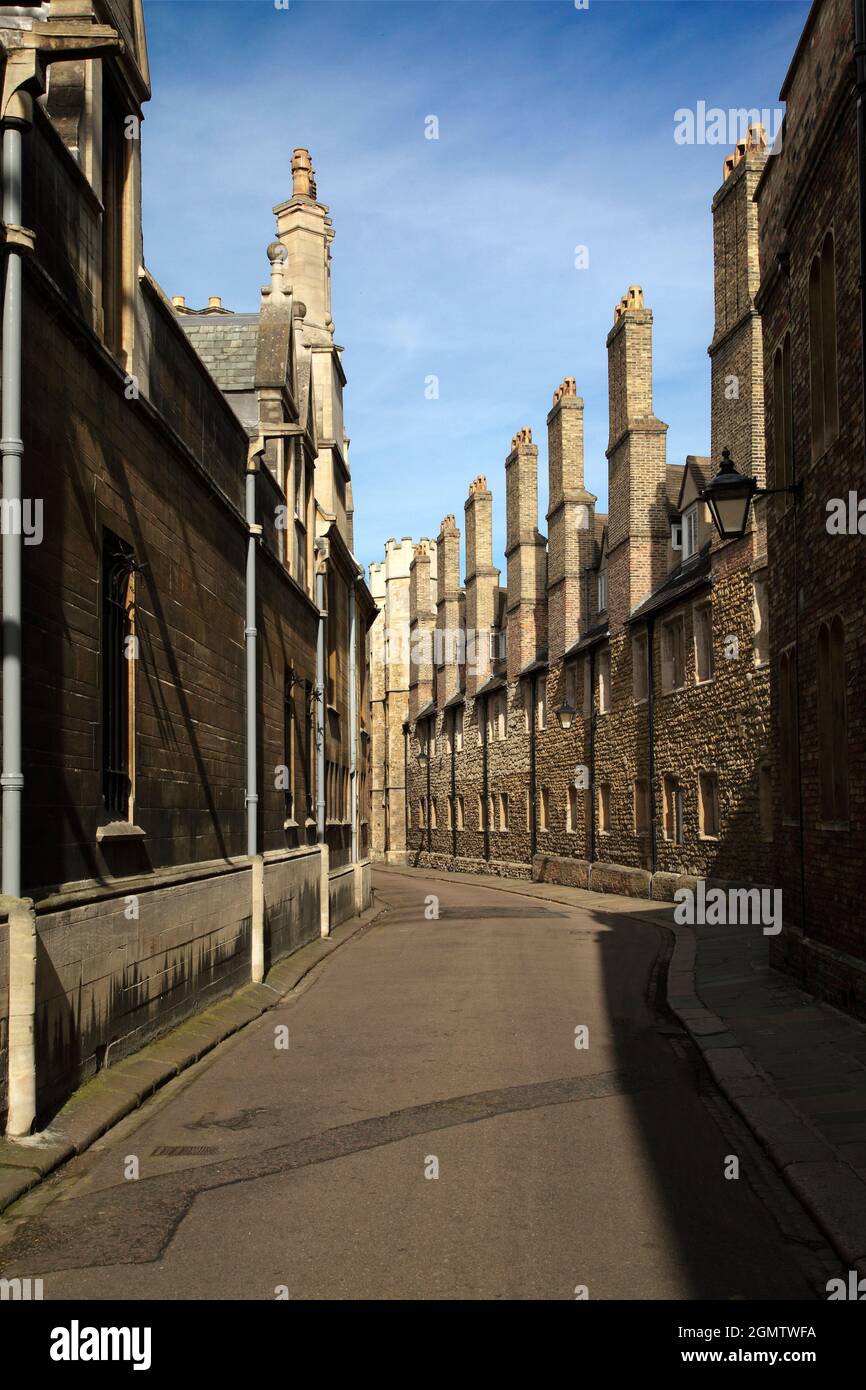 Cambridge, Cambridgeshire - 22. Juli 2009; keine Menschen im Blick, zu Fuß. Trinity Lane liegt im Herzen des historischen Cambridge, England. Die Spur Stockfoto