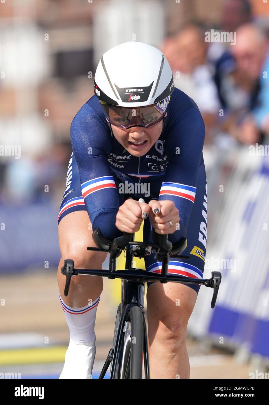 Audrey Cordon-Ragot (FRA) im Einsatz beim Einzel-Zeitfahren der Damen Elite von Knokke-Heist nach Brügge bei der UCI-Weltmeisterschaft Straßenradsport Flandern 2021 am 20. September 2021 in Brügge, Belgien. Quelle: SCS/Soenar Chamid/AFLO/Alamy Live News Stockfoto