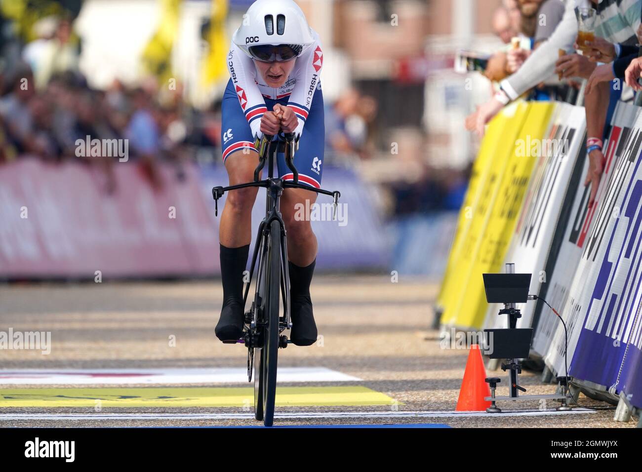 Joscelin Lowden (GBR) im Einsatz beim Einzel-Zeitfahren der Damen Elite von Knokke-Heist nach Brügge bei der UCI-Weltmeisterschaft Straßenradsport Flandern 2021 am 20. September 2021 in Brügge, Belgien. (Foto von SCS/Soenar Chamid/AFLO) (HOLLAND OUT) Stockfoto