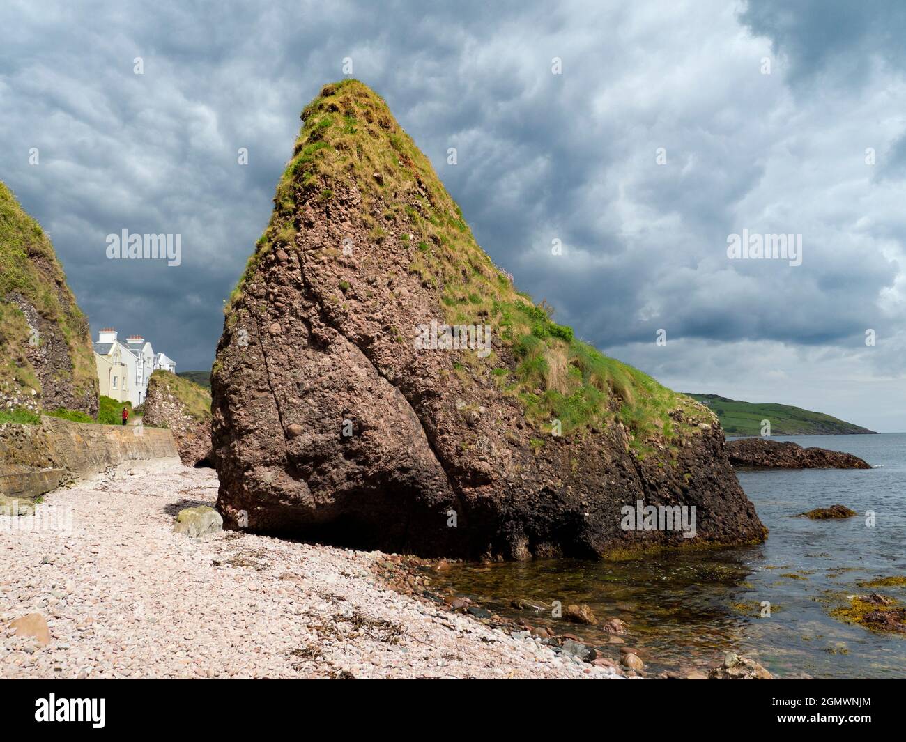 Cushendun ist ein hübsches kleines Küstendorf in der Grafschaft Antrim, Nordirland. itÕs nur 15 Meilen von der Mull of Kintyre in Schottland entfernt, was auch möglich ist Stockfoto