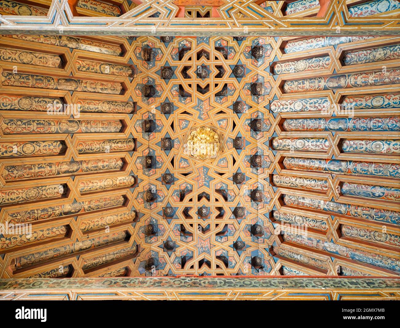 Granada, Spanien - 18. Juni 2015 der Palacio de la Madraza hat eine interessante Geschichte. Angefangen als mittelalterliche Madrassah, ein fortgeschrittenes Institut von I Stockfoto