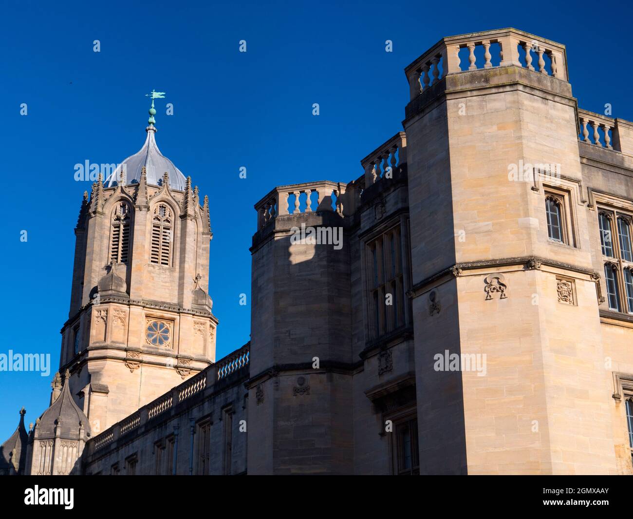 Oxford, England - 9. Dezember 2019; gegründet 1525 von Thomas Wolsey, Lord Chancellor of England, ist das Christ Church College nach wie vor eines der ältesten, reichen Stockfoto