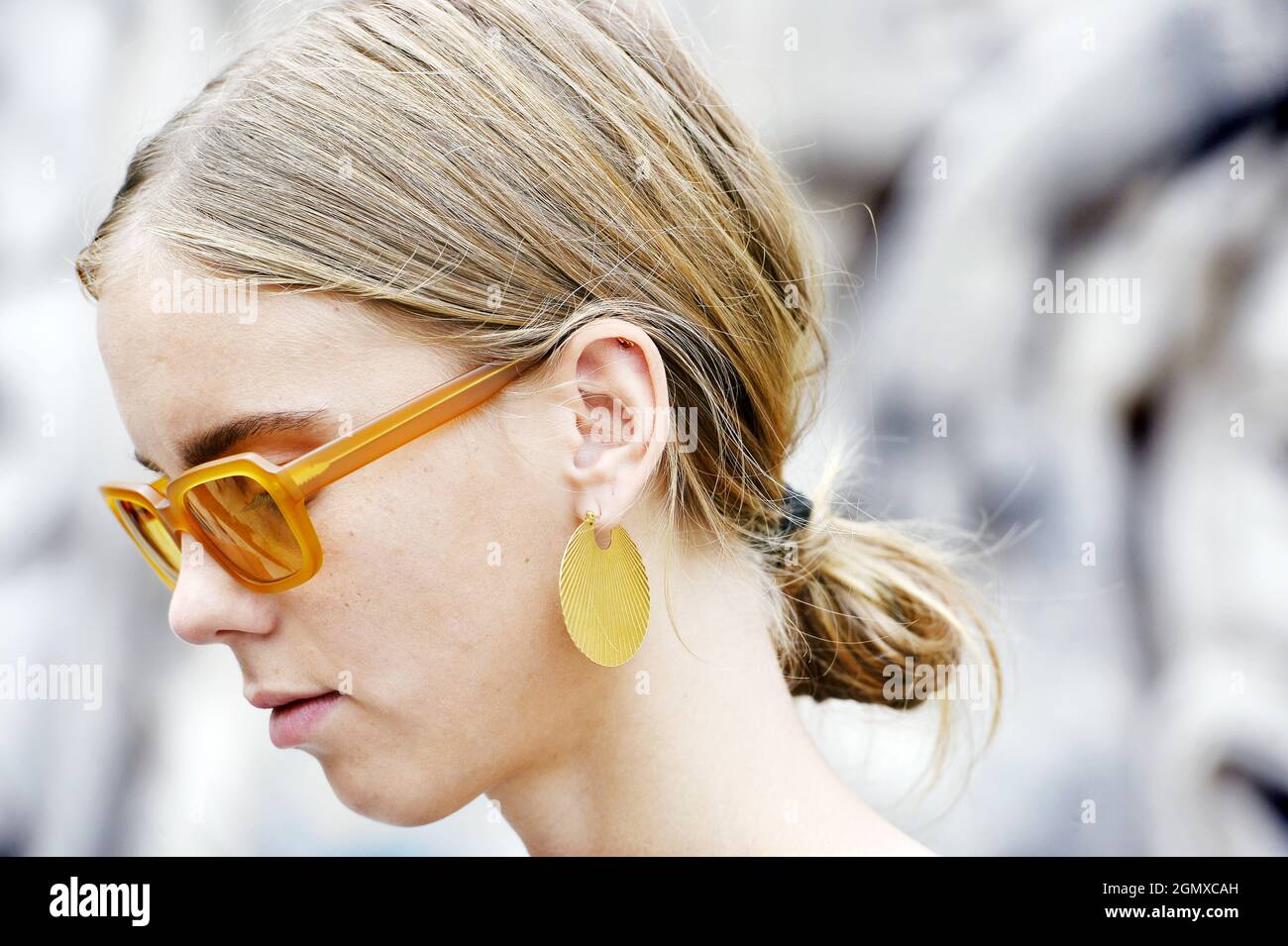 Streetstyle auf der Paris Fashion Week - Paris - Frankreich Stockfoto