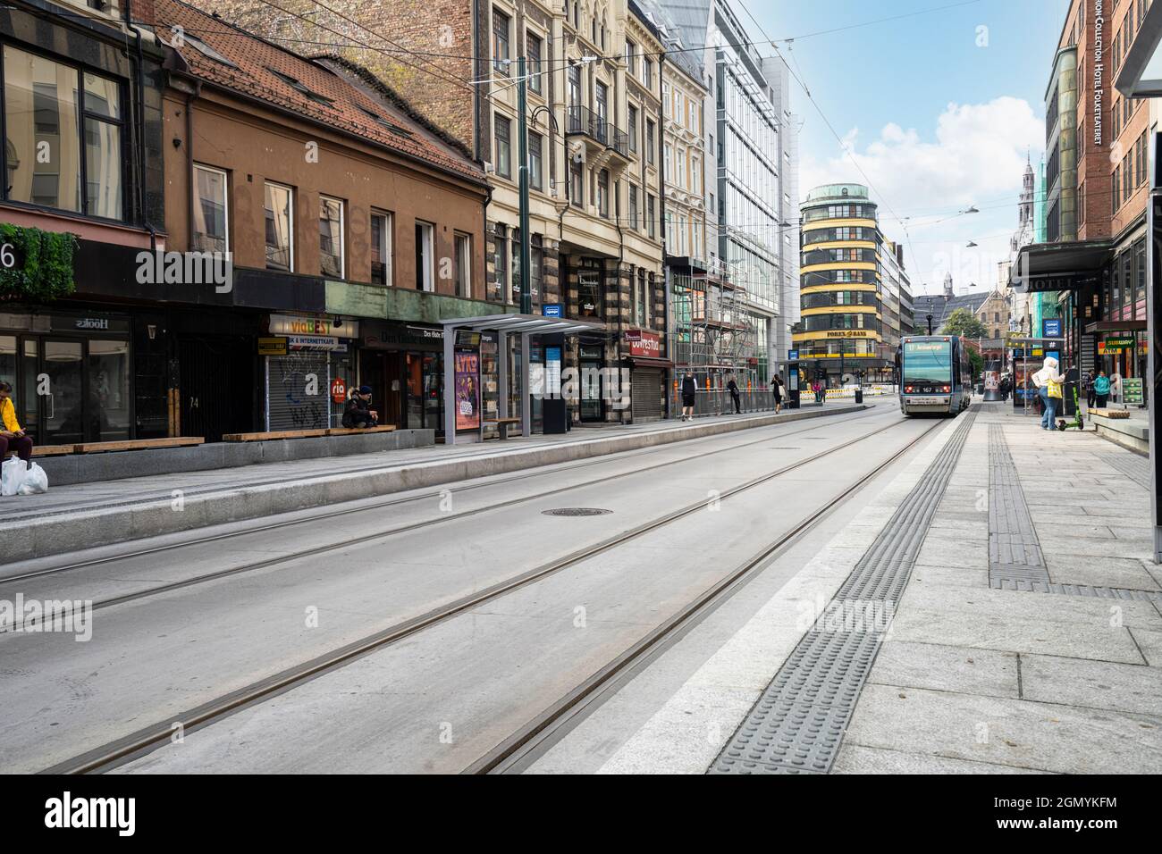 Oslo, Norwegen. September 2021. Panoramablick auf eine Straße im Stadtzentrum Stockfoto