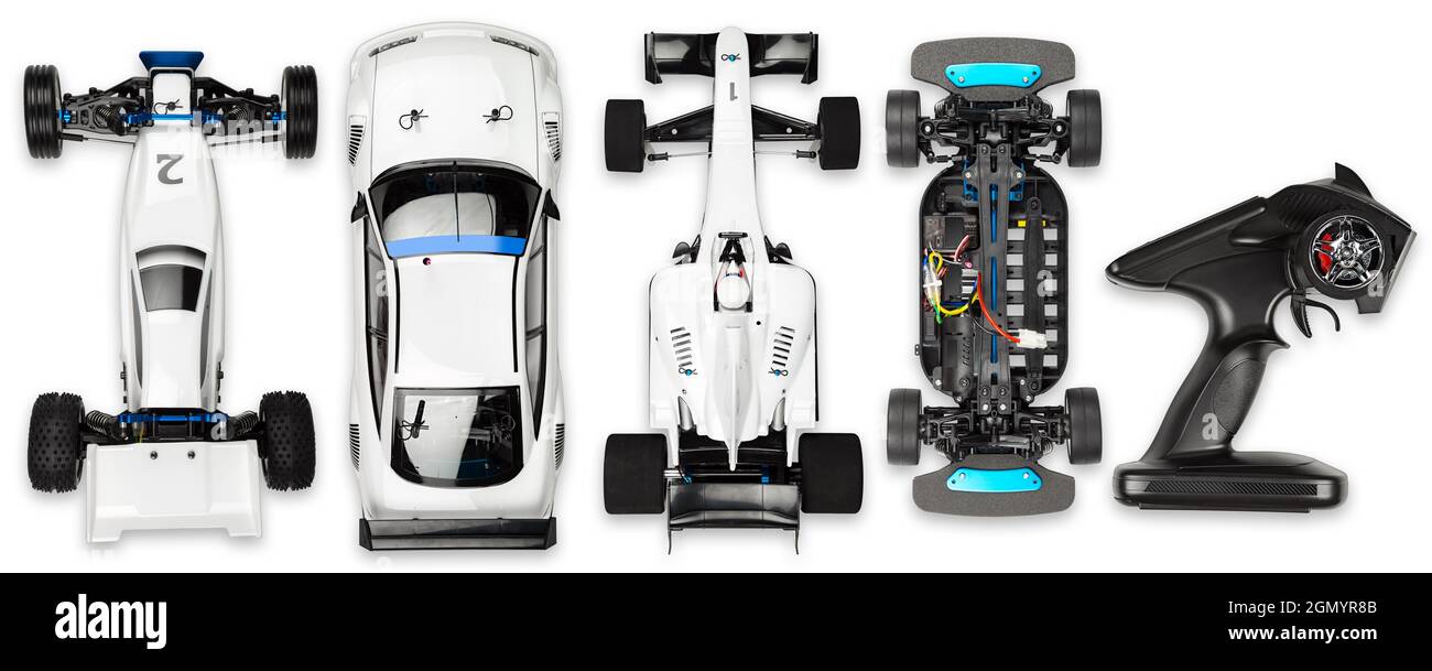 Set Sammlung von verschiedenen Arten von ferngesteuerten RC Spielzeug Maßstab Rennwagen wie Buggy Touring und Formel Rennwagen mit Fernbedienung isoliert auf weißem BA Stockfoto