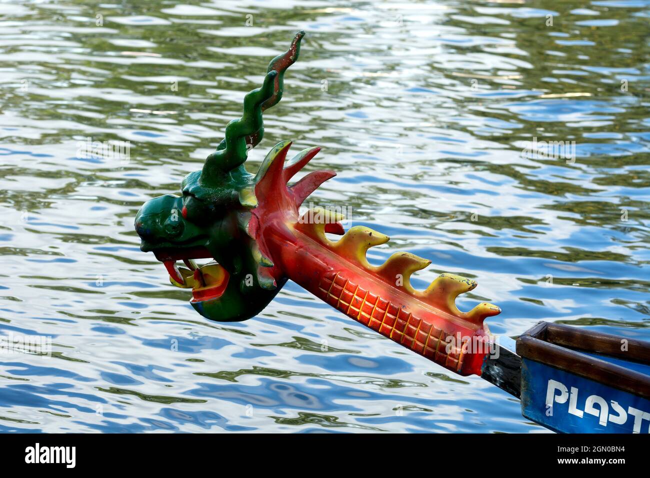 Ein Drachenboot-Figurenkopf, Stratford-upon-Avon, Großbritannien Stockfoto