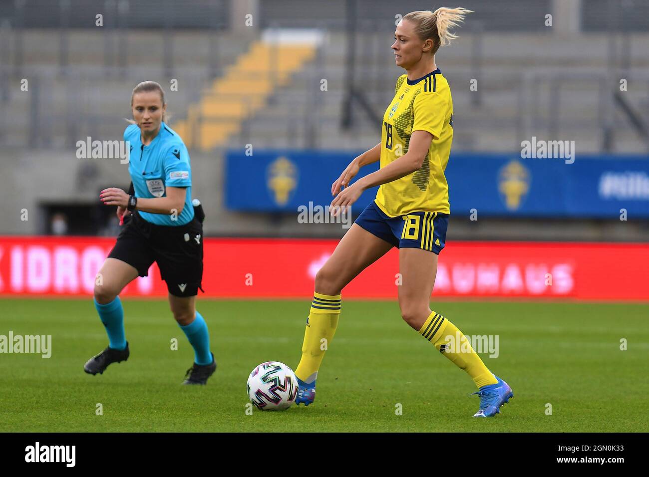 Göteborg, Schweden. September 2021. Fridolina Rolfo (18 Schweden) während des WM-Qulifationsspiels 2021 am 21. September 2021 zwischen Schweden und Georgien im Gamla Ullevi in Göteborg, Schweden Quelle: SPP Sport Press Foto. /Alamy Live News Stockfoto