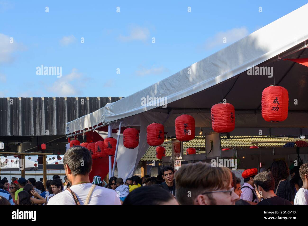 Salvador, Bahia, Brasilien - 31. August 2014: Japanische Tradition beim Bonodori Festival in Salvador, Bahia. Stockfoto