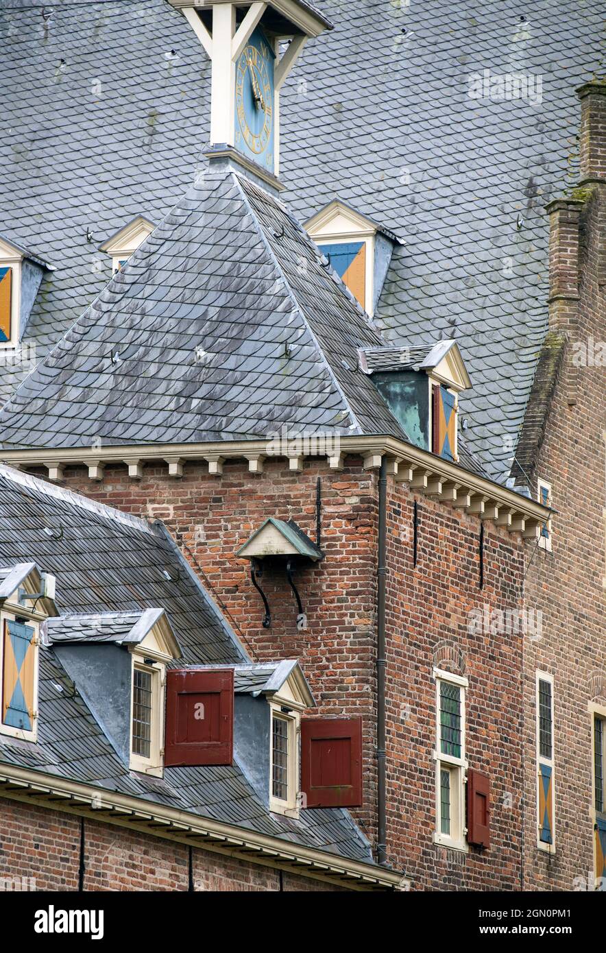 Detail des Schlosses Doorwerth bei Arnhem in den Niederlanden, eines der ältesten Schlösser des Landes Stockfoto