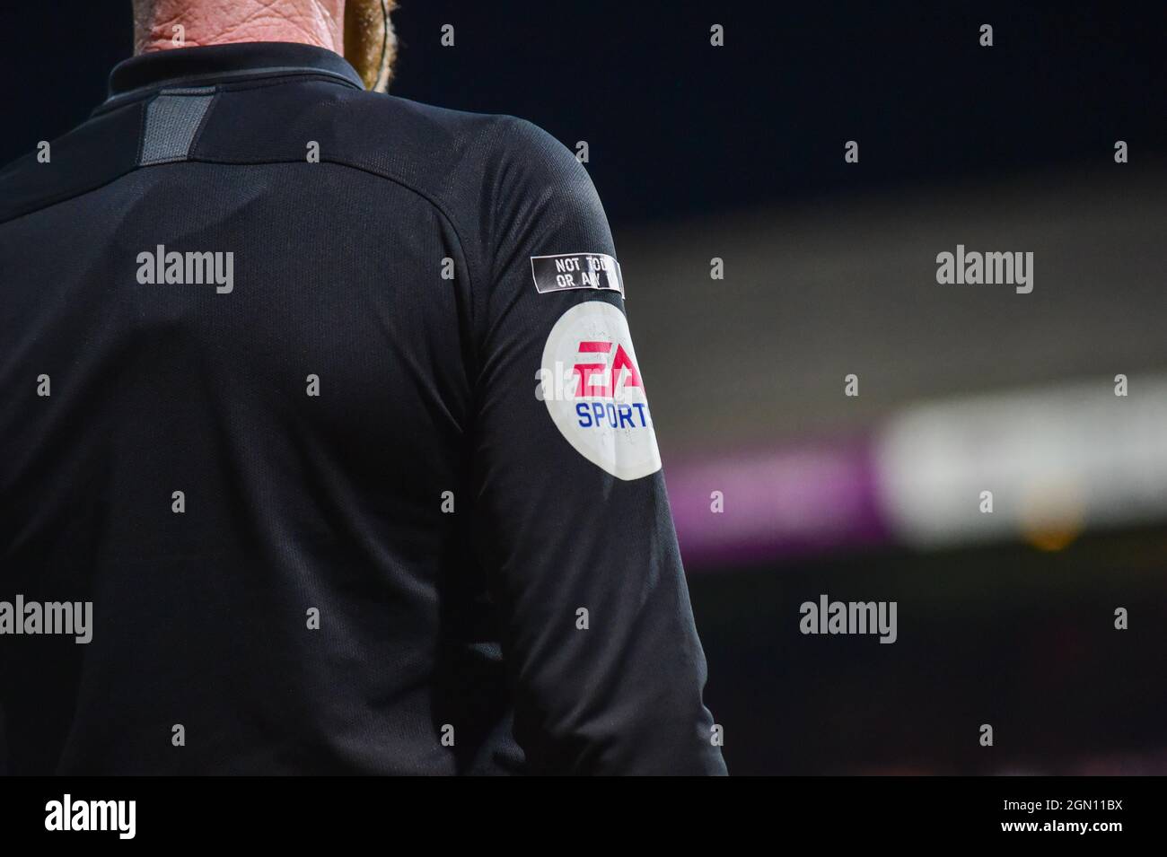 Nahaufnahme des EA Sports-Logos während der Papa Johns League Trophy Cambridge United gegen Tottenham U21 im Abbey Stadium-England Stockfoto