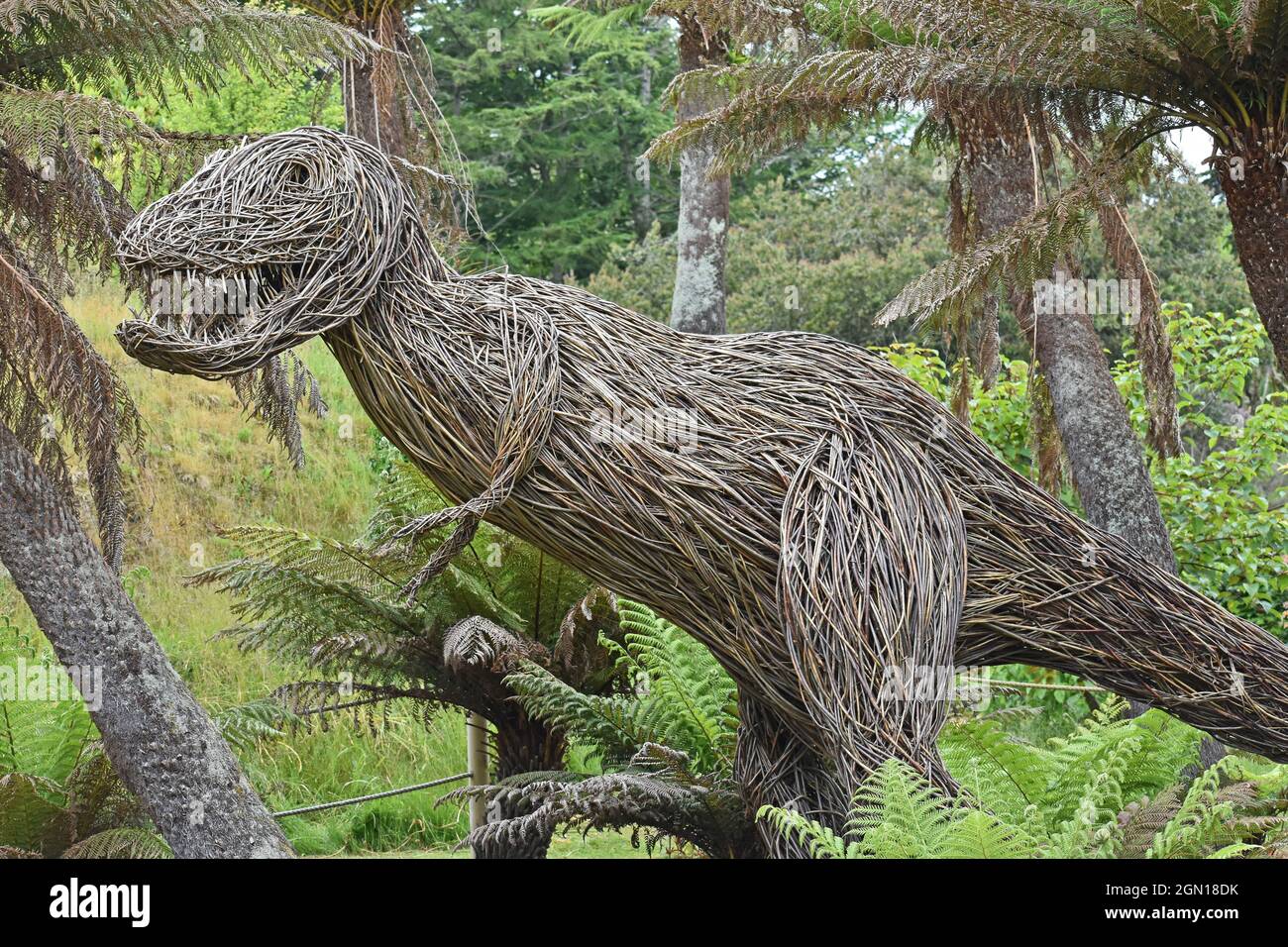 T Rex Willow Sculpture, Logan Botanic Gardens, Schottland Stockfoto