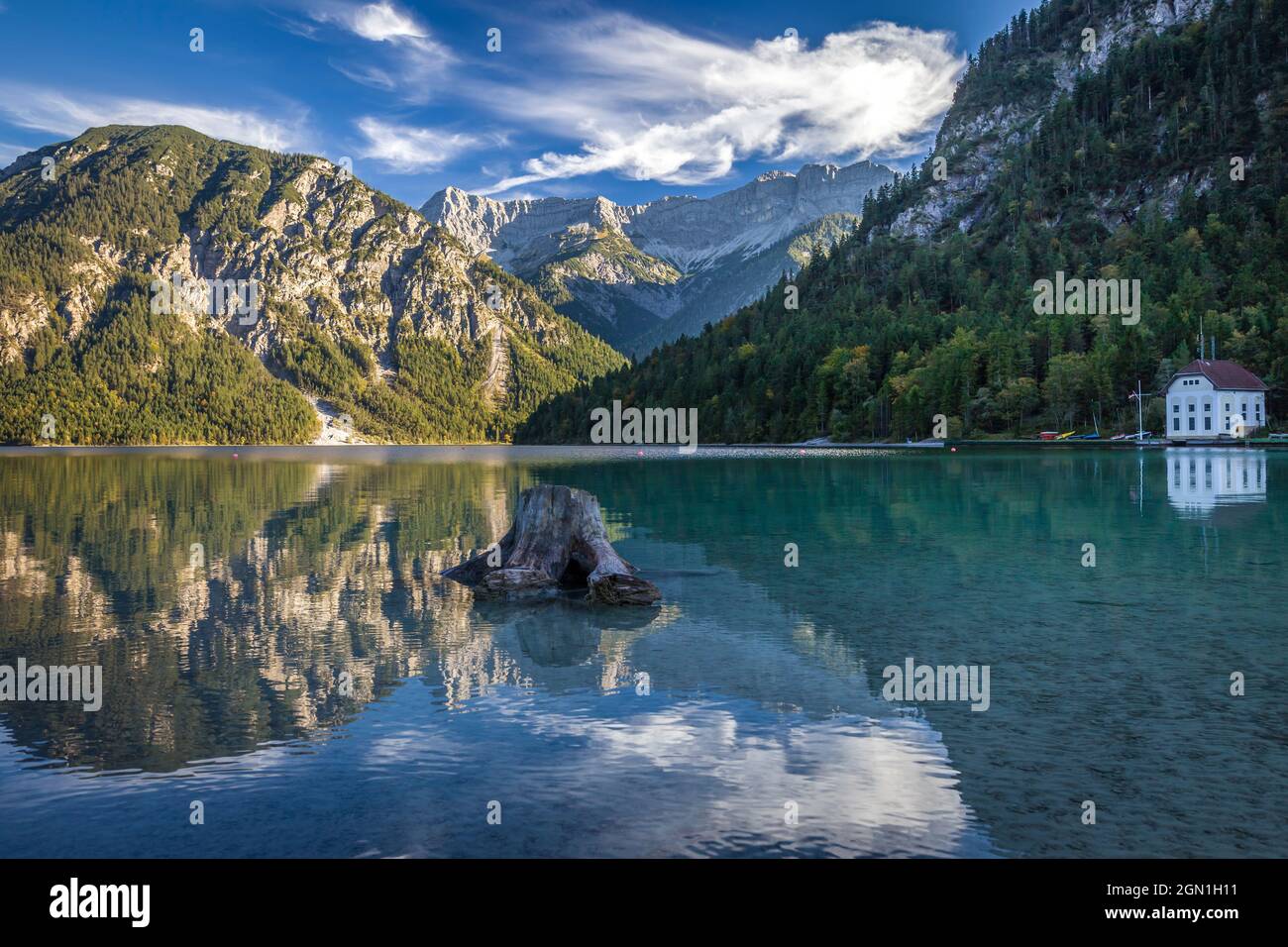 Kleiner Plansee bei Reutte in Tirol im Abendlicht, Tirol, Österreich Stockfoto