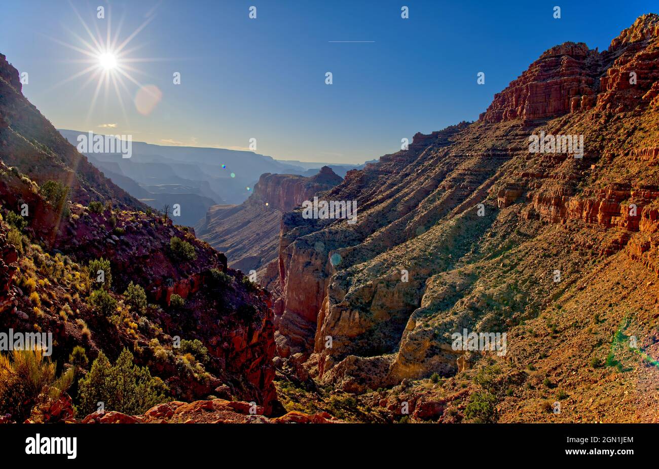 Grand Canyon von der Südseite des 75 Mile Creek entlang des Tanner Trail. Dieser Trail wird selten genutzt, da er als schwierig eingestuft wird und nur für den Einsatz gilt Stockfoto