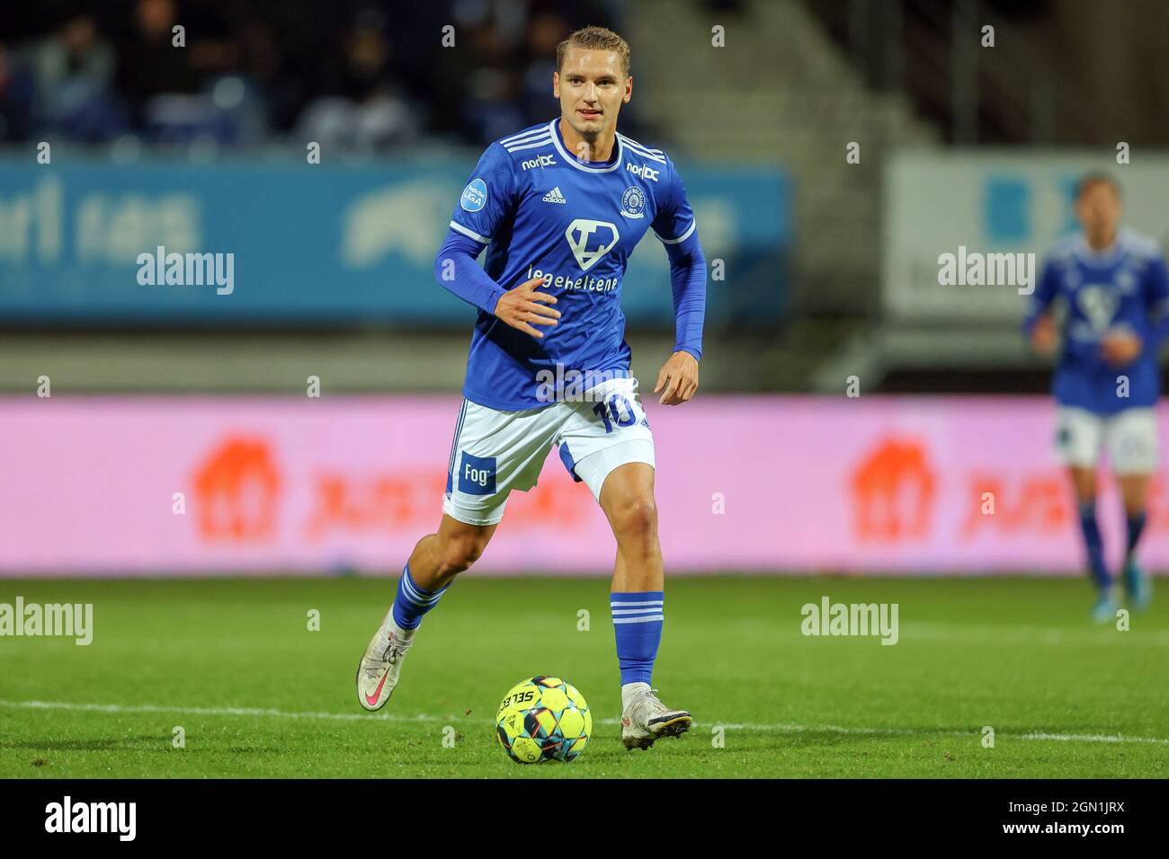 Lyngby, Dänemark. September 2021. Rasmus Thellufsen (10) von Lyngby Boldklub beim Spiel im dänischen Sydbank Cup zwischen Lyngby Boldklub und Aalborg Boldklub im Lyngby Stadion in Lyngby. (Foto: Gonzales Photo/Alamy Live News Stockfoto