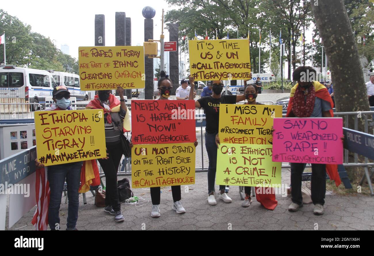 New York, USA. September 2021. (NEUE) Äthiopier protestieren vor der 76. UN-Generalversammlung in New York. 21. September 2021, New York, USA: Einige Äthiopier fordern die USA und die UN auf, während Ã¢â‚¬Â ihres Protestes auf der 76. Sitzung der UN-Generalversammlung in New York das, was in Tigray geschah, als Völkermord Ã¢â‚¬Å“einen Völkermord Ã¢â‚¬Â Ã¢â‚¬Å zu bezeichnen. Bild: Niyi Fote/Thenews2 (Foto: Niyi Fote/TheNews2/Zumapress) (Bild: © Niyi Fote/TheNEWS2 via ZUMA Press Wire) Stockfoto