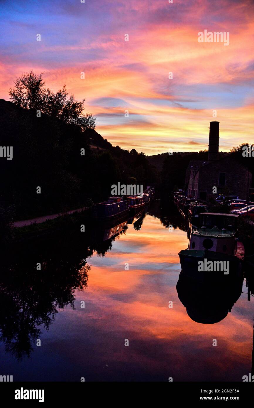 Sonnenuntergang, Rochdale Canal, Hebden Bridge, Calderdale, West Yorkshire Stockfoto