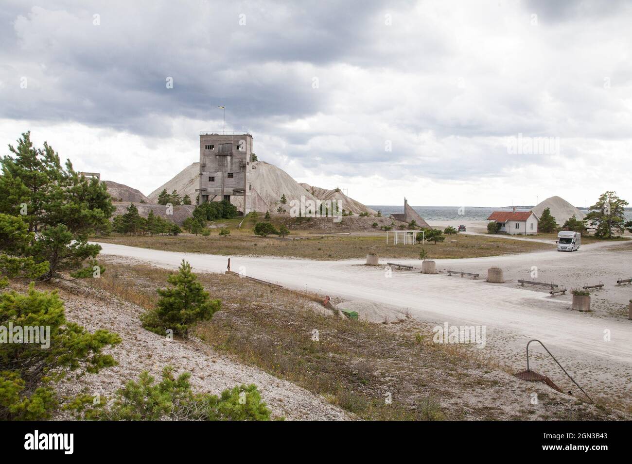 FURILLEN ist eine Insel nordöstlich von Gotland Schweden, die im 20. Jahrhundert eine Kalksteinindustrie gab, bis sie vom schwedischen Militär für die Öffentlichkeit gesperrt wurde.heute ist sie als Naturschutzgebiet und als Natura 2000-Gebiet geöffnet Stockfoto