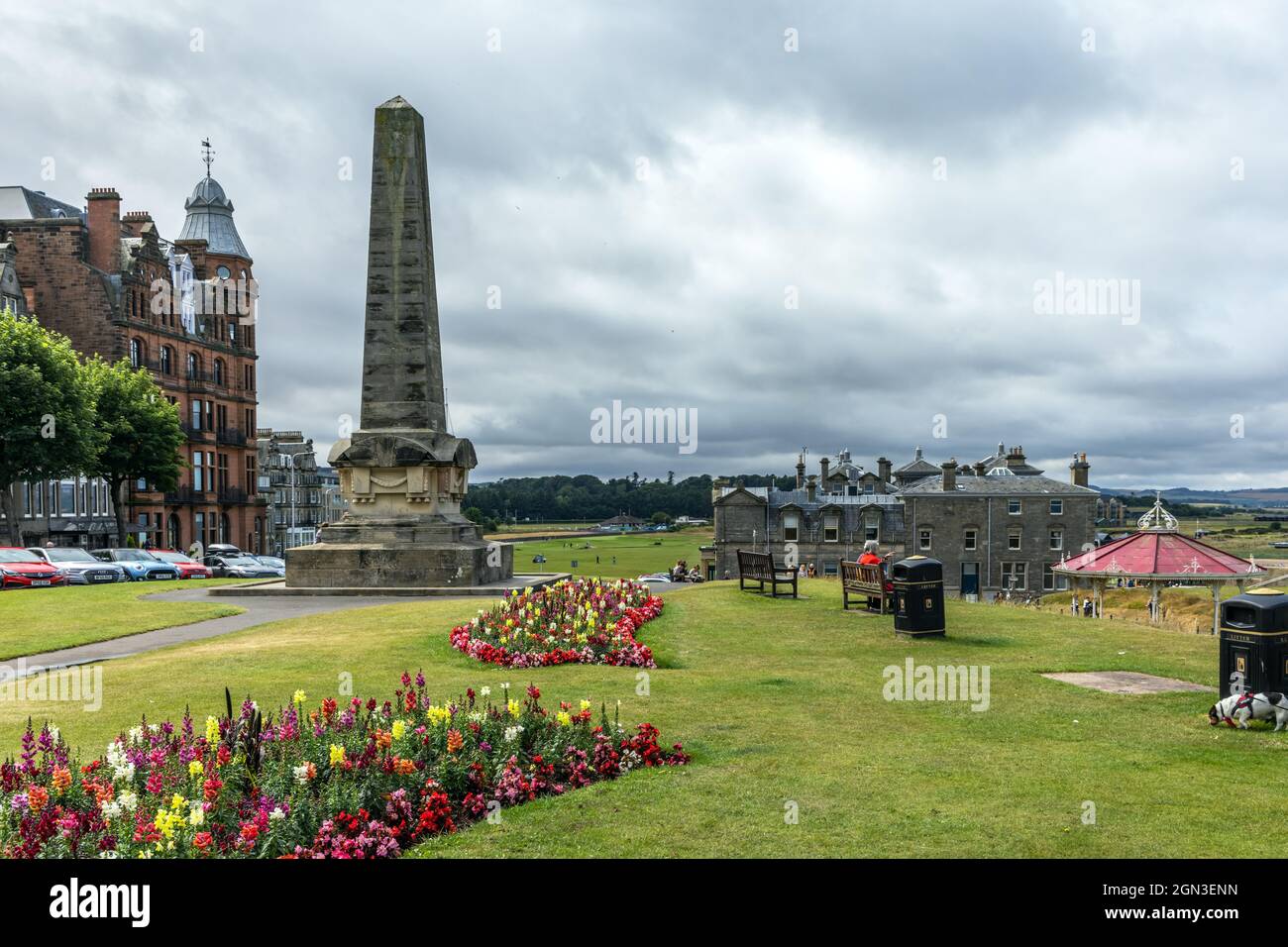 Das Martyrs’ Memorial in der Nähe des Old Course in St Andrews ist eine Hommage an die während der schottischen Reformation Getöteten gegen die katholische Kirche. Stockfoto