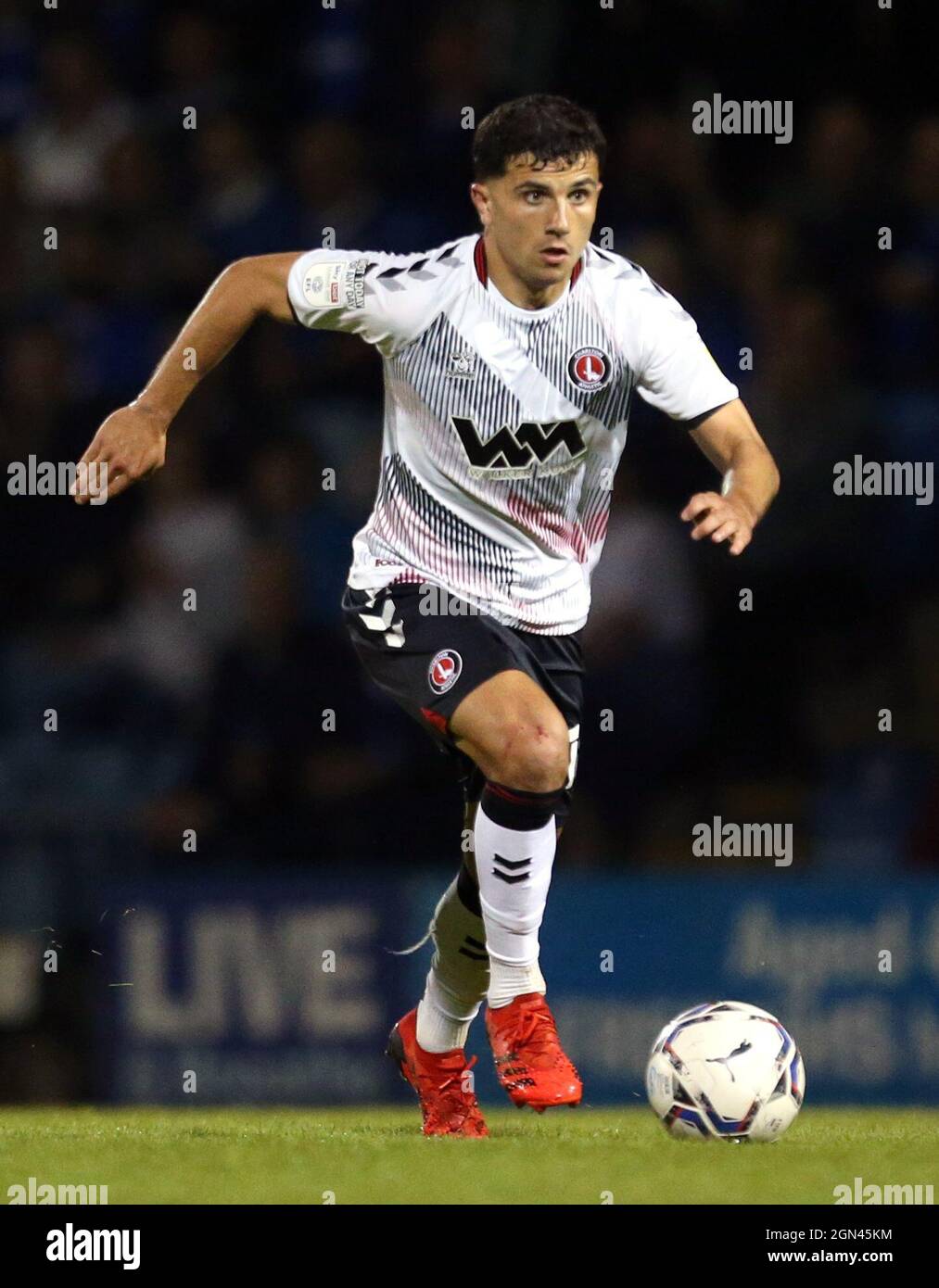 Charlton Athletic's Albie Morgan während des Sky Bet League One Matches im Priestfield Stadium, Gillingham. Bilddatum: Dienstag, 21. September 2021. Stockfoto