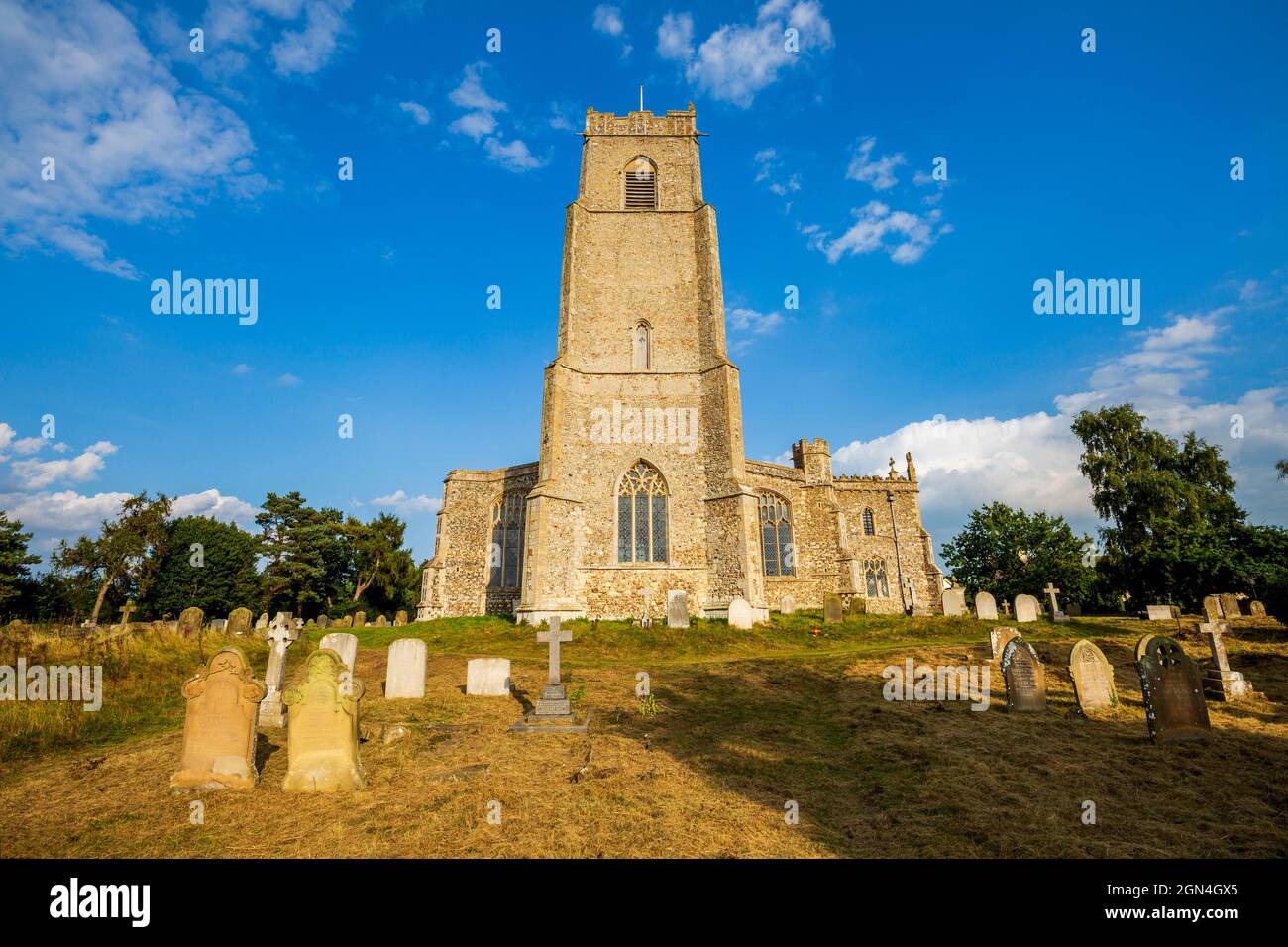 Kirche der Heiligen Dreifaltigkeit im Dorf Blythburgh, Suffolk, England Stockfoto
