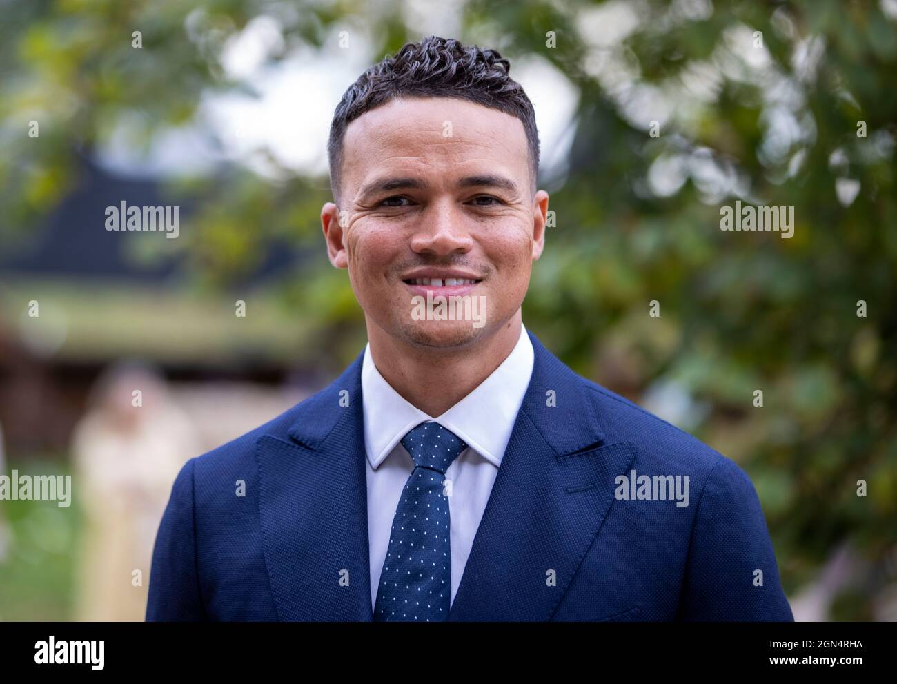 Jermaine Jenas, Fernsehmoderator, Fußballpundit und pensionierter Profifußballer, bei der RHS Chelsea Flower Show. Stockfoto