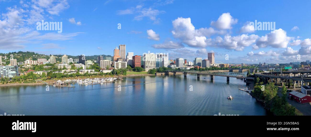 Portland Oregon Skyline von der Marquam Bridge Stockfoto