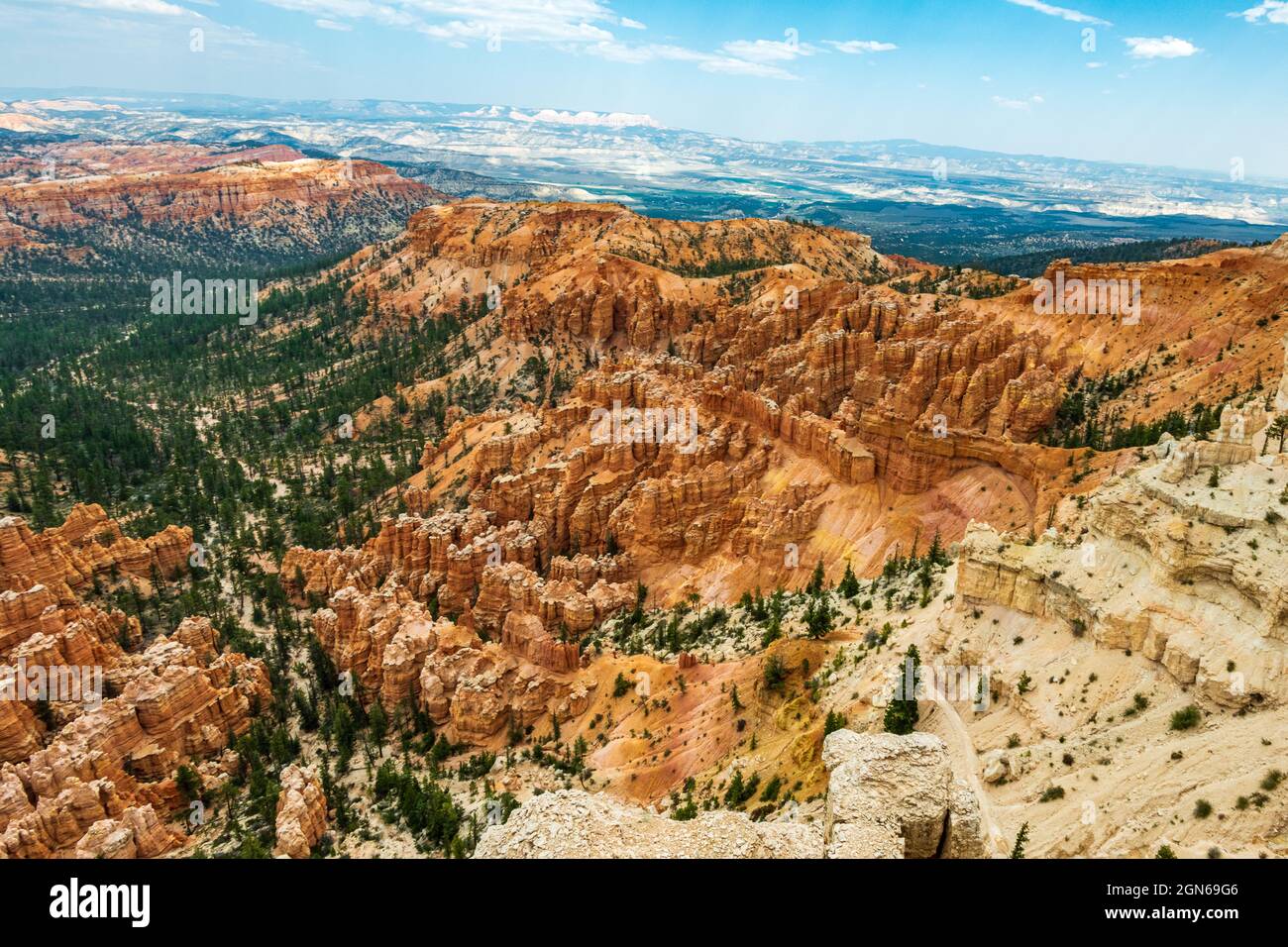 Hoo Doo ist so weit das Auge reicht vom Bryce Point im Bryce Canyon National Park Stockfoto