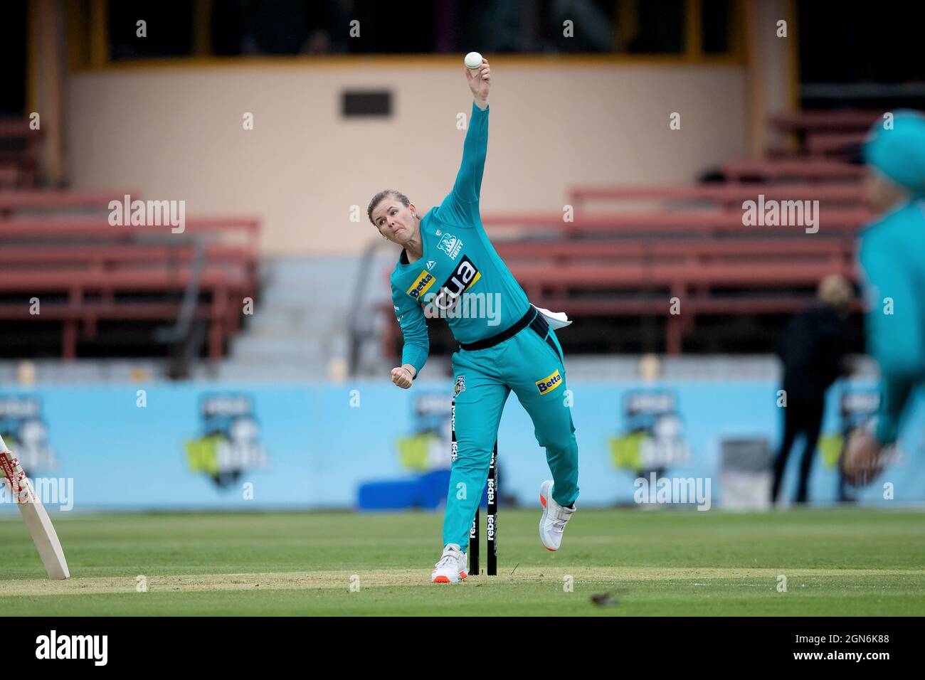 Jessica Jonassen Von Brisbane Heat Bowls Wahrend Des Cricket Spiels Der 1 Woche Der Big Bash League Der Frauen Zwischen Perth Scorchers Und Brisbane Heat Quelle Pete Dovgan Speed Media Alamy Live News Stockfotografie Jessica Jonassen Von Brisbane Heat Bowls Wahrend Des Cricket Spiels Der 1 Woche Der Big Bash League Der Frauen Zwischen Perth Scorchers Und Brisbane Heat Quelle Pete Dovgan Speed Media Alamy Live News Stockfotografie