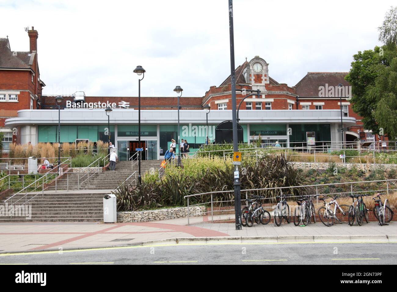 Der britische Bahnhof Basingstoke in Basingstoke, Hampshire, Großbritannien Stockfoto