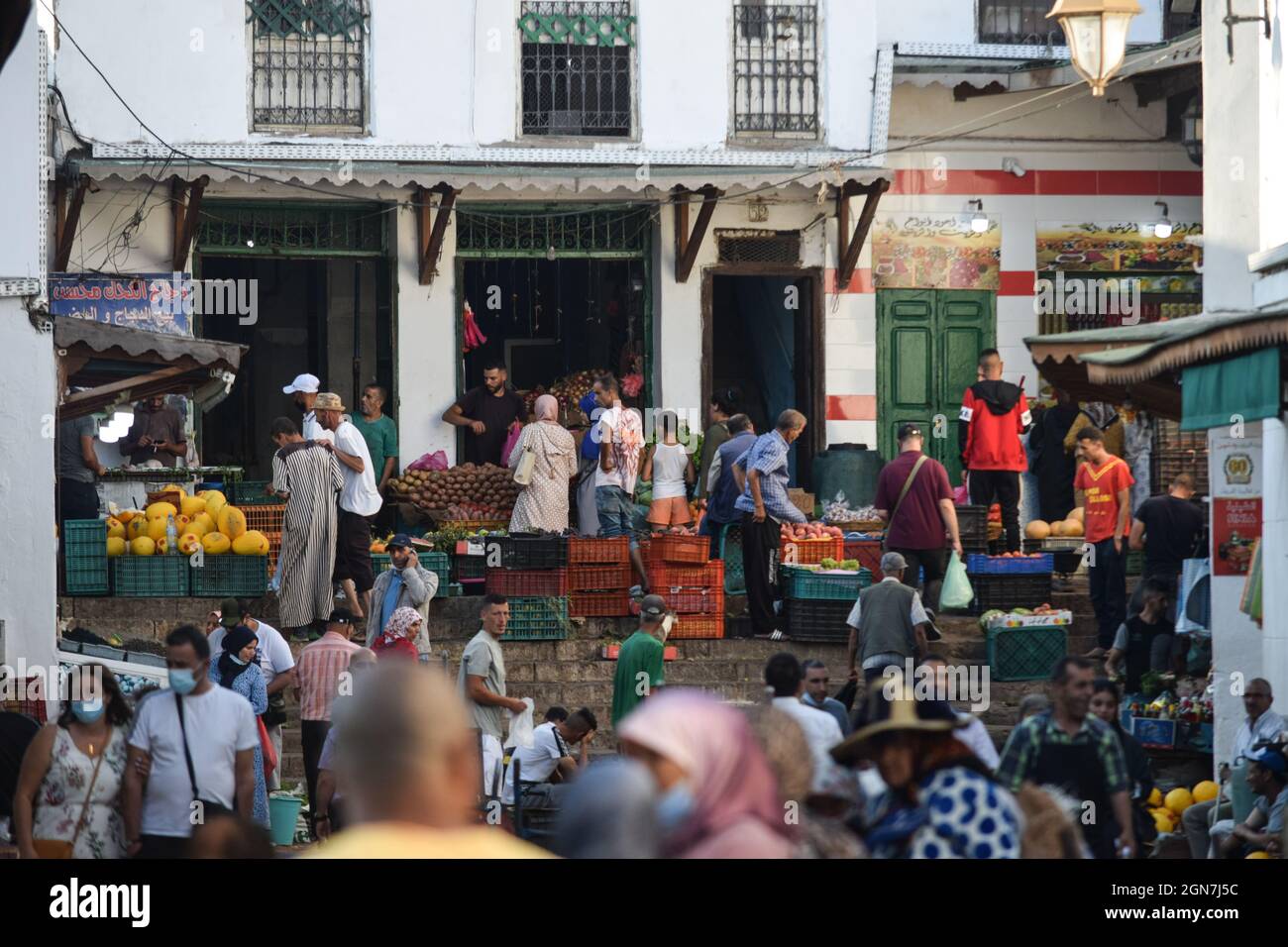 Marokkanischer traditioneller Souk in Tetouan Stockfoto