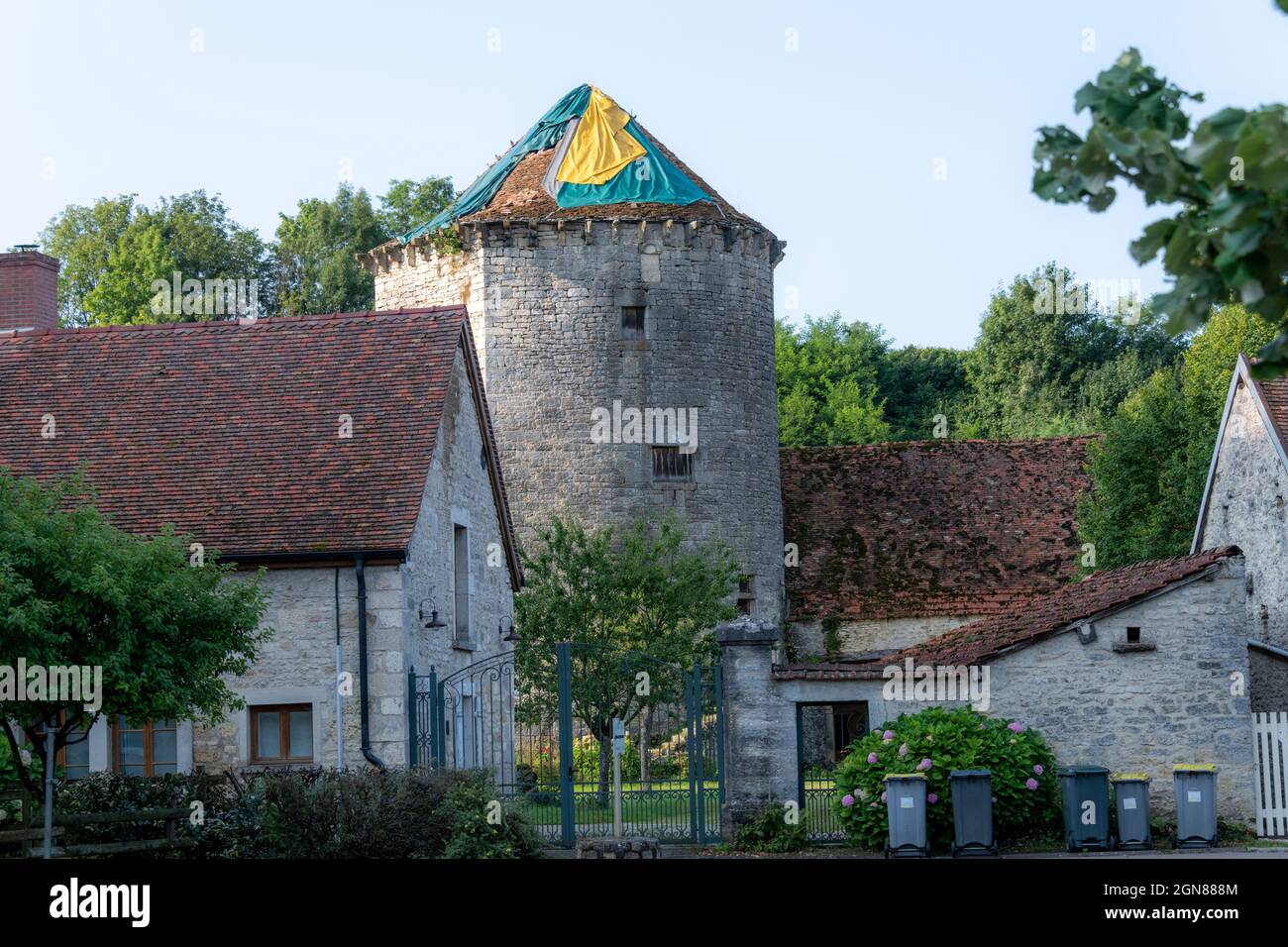 Chaux Turm, die Überreste der Einfriedung von Saint-Pierre und Saint-Paul Abtei, Beze, Burgund, Cote-d'Or, Frankreich. Stockfoto