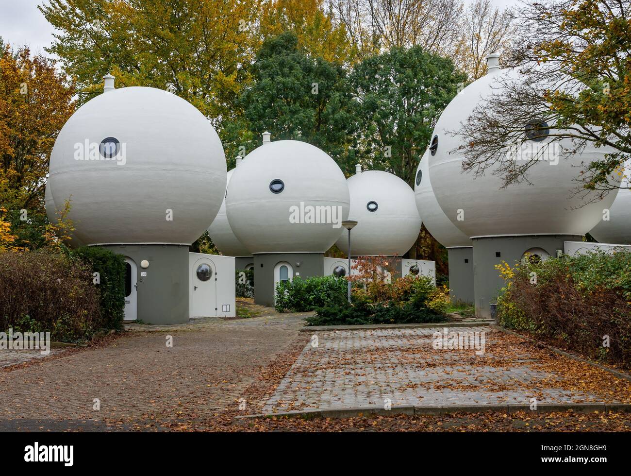 Experimentelle Zwiebelhäuser namens Bolwoningen in der niederländischen Stadt Den Bosch Stockfoto