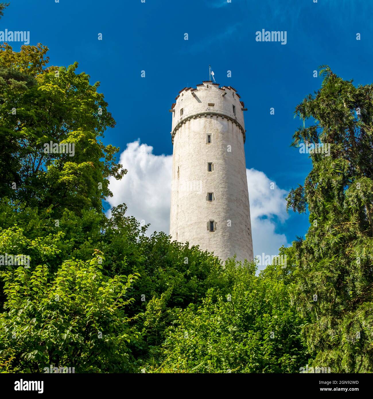 Deutschland, Baden-Württemberg, Ravensburg, Mehlsackturm im Sommer Stockfoto