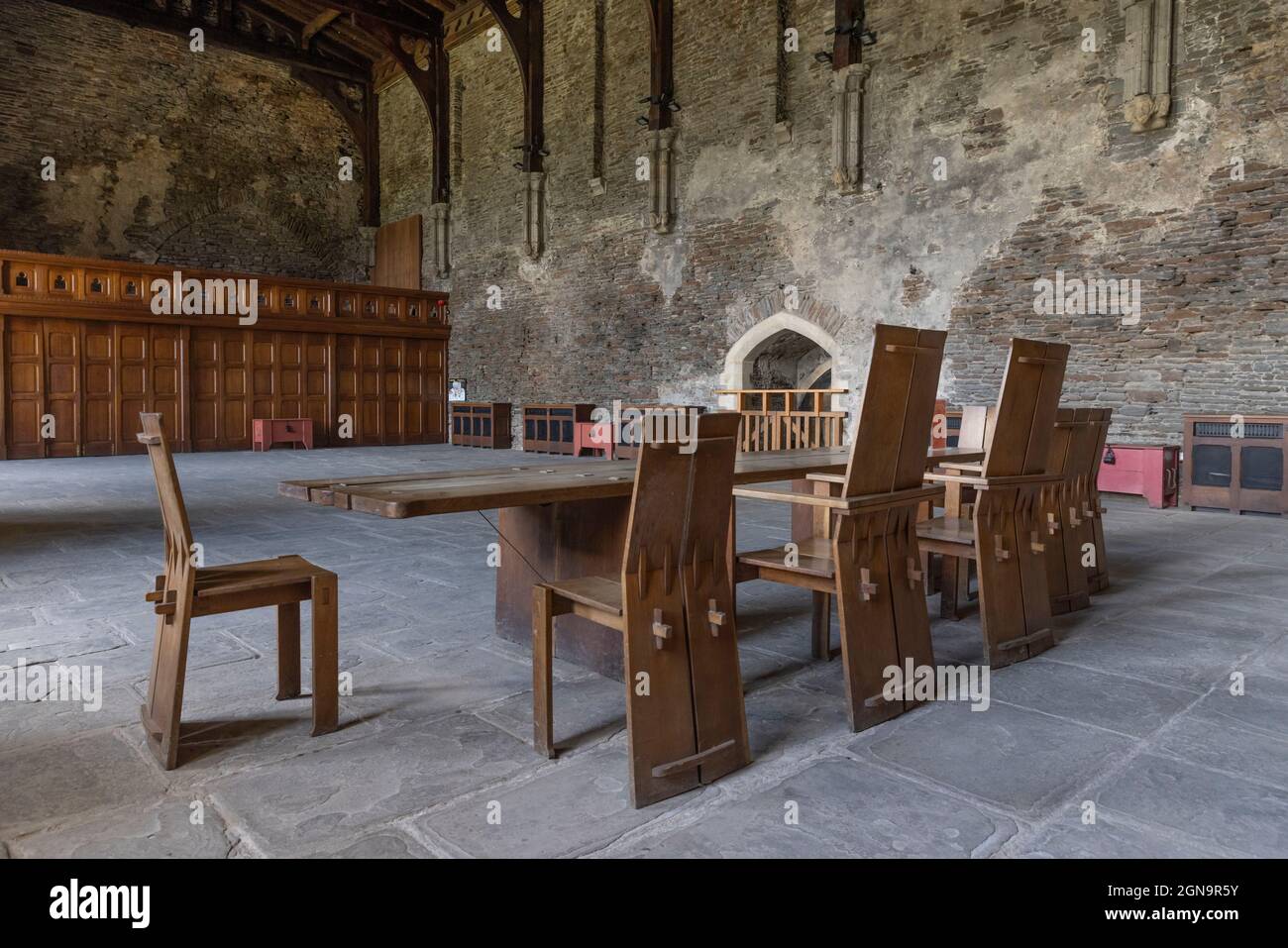 Innenraum der Großen Halle, Caerphilly Castle, South Wales, Großbritannien Stockfoto