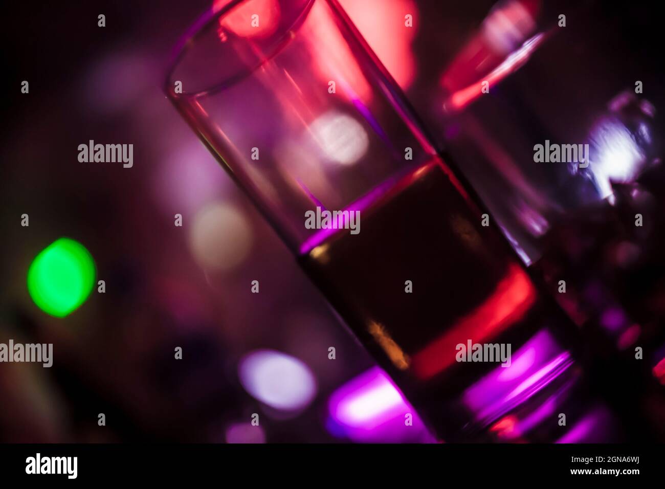 Bokeh Lichter dj Konzert Nachtclub Rave Party Nachtleben, elektronische Musik Stockfoto