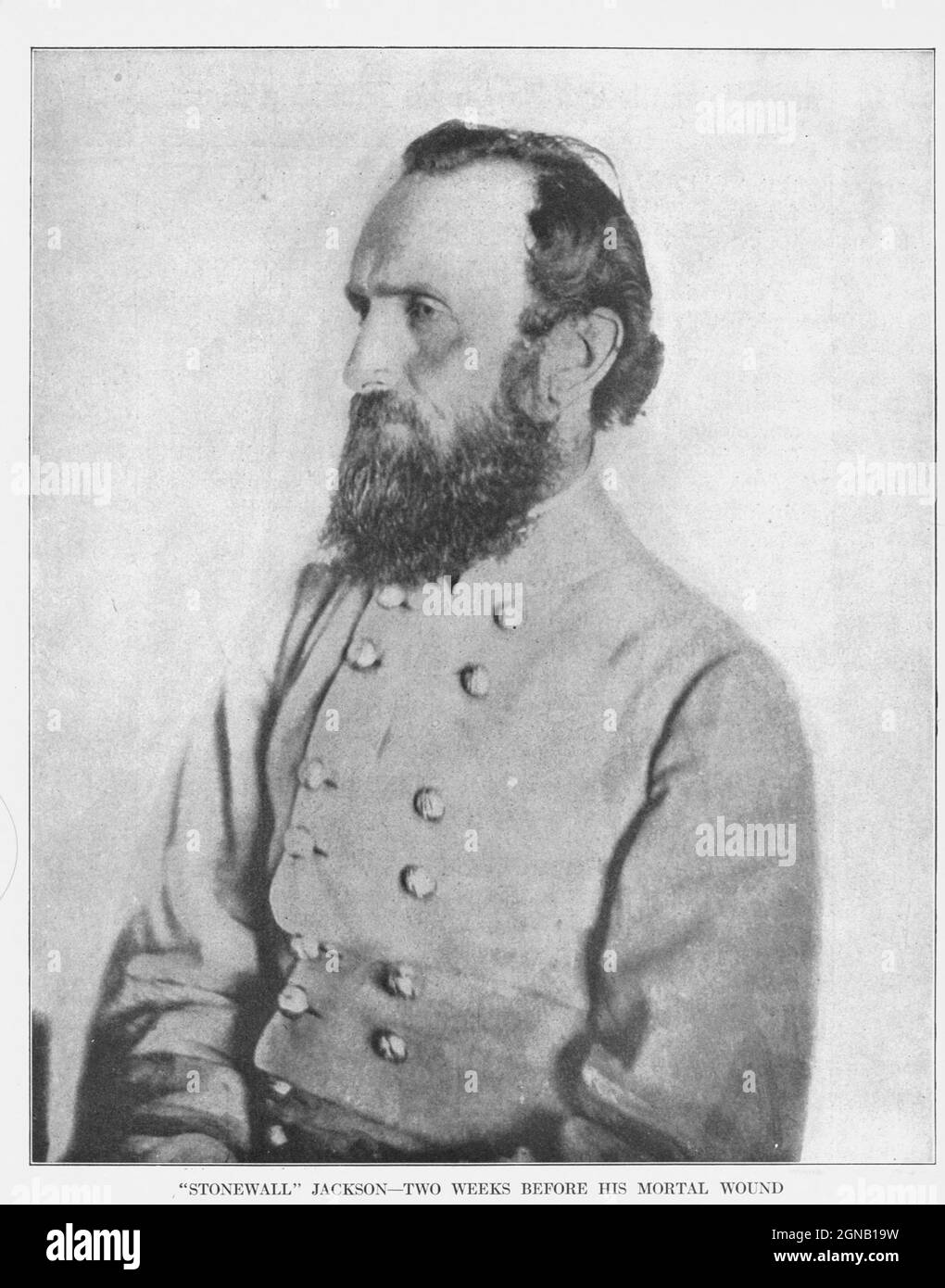 Thomas Jonathan „Stonewall“ Jackson (21. Januar 1824 – 10. Mai 1863) diente während des amerikanischen Bürgerkrieges als konföderierte General (1861–1863), Und wurde nach General Robert E. Lee zu einem der bekanntesten Kommandanten der Konföderierten.[2] Jackson spielte bis zu seinem Tod eine herausragende Rolle bei fast allen militärischen Engagements im Osttheater des Krieges, Und hatte eine Schlüsselrolle bei der Gewinnung vieler bedeutender Schlachten. Aus dem Buch "der Bürgerkrieg durch die Kamera" Hunderte von lebendigen Fotos tatsächlich in der Bürgerkriegszeit aufgenommen, sechzehn Reproduktionen in Farbe von berühmten Kriegsgemälden. Der neue Textverlauf Stockfoto