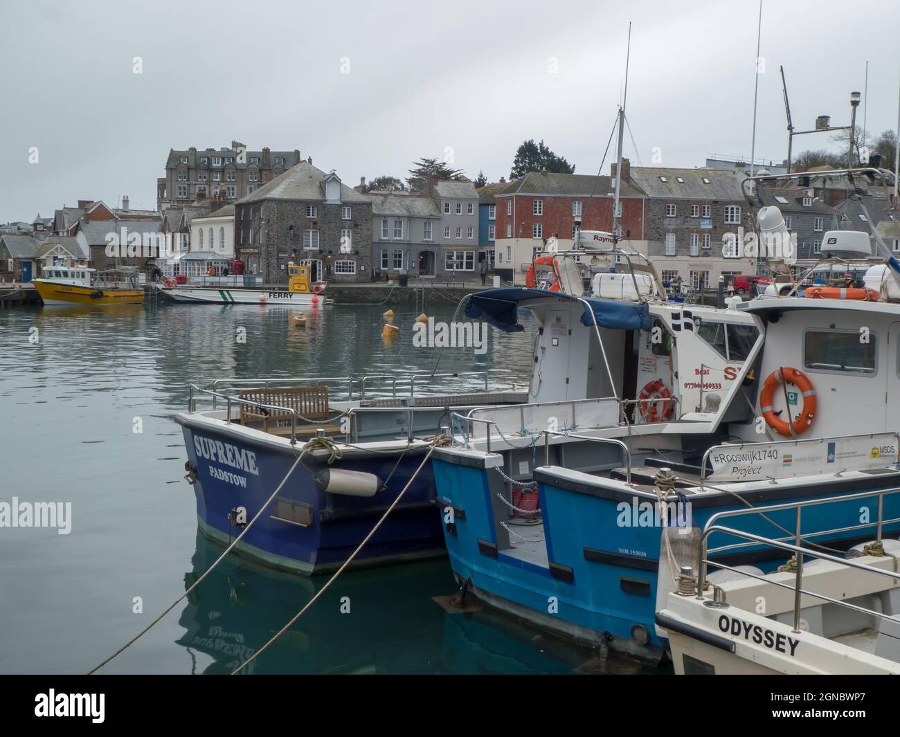 Boote im Hafen von Padstow Cornwall England Stockfoto