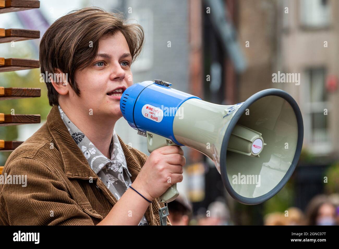 Cork, Irland. September 2021. Fridays for Future veranstaltete heute einen globalen Klimastreik auf der Grand Parade in Cork und forderte Klimagerechtigkeit in Irland und der ganzen Welt. Bei dem Protest war Klimaaktivistin Alana Daly Mulligan. Quelle: AG News/Alamy Live News Stockfoto