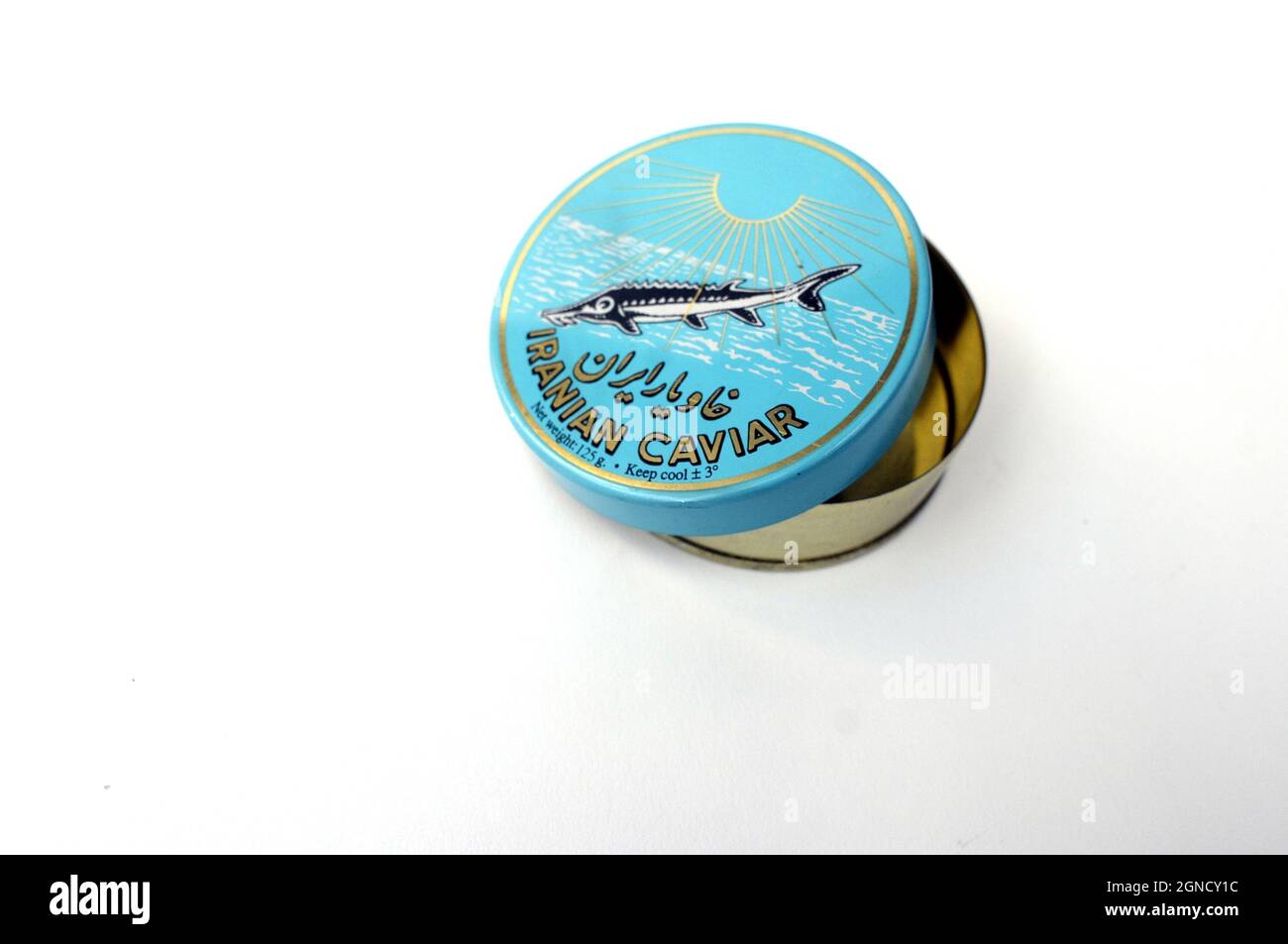 Iranischer Kaviar, Kaviardose, Kaviarmetalldose, iranischer Kaviarmetalldose, Kaviar, Dose, 125gr, Feinkost, Gourmet, köstlich, exquisit, Störeier Stockfoto