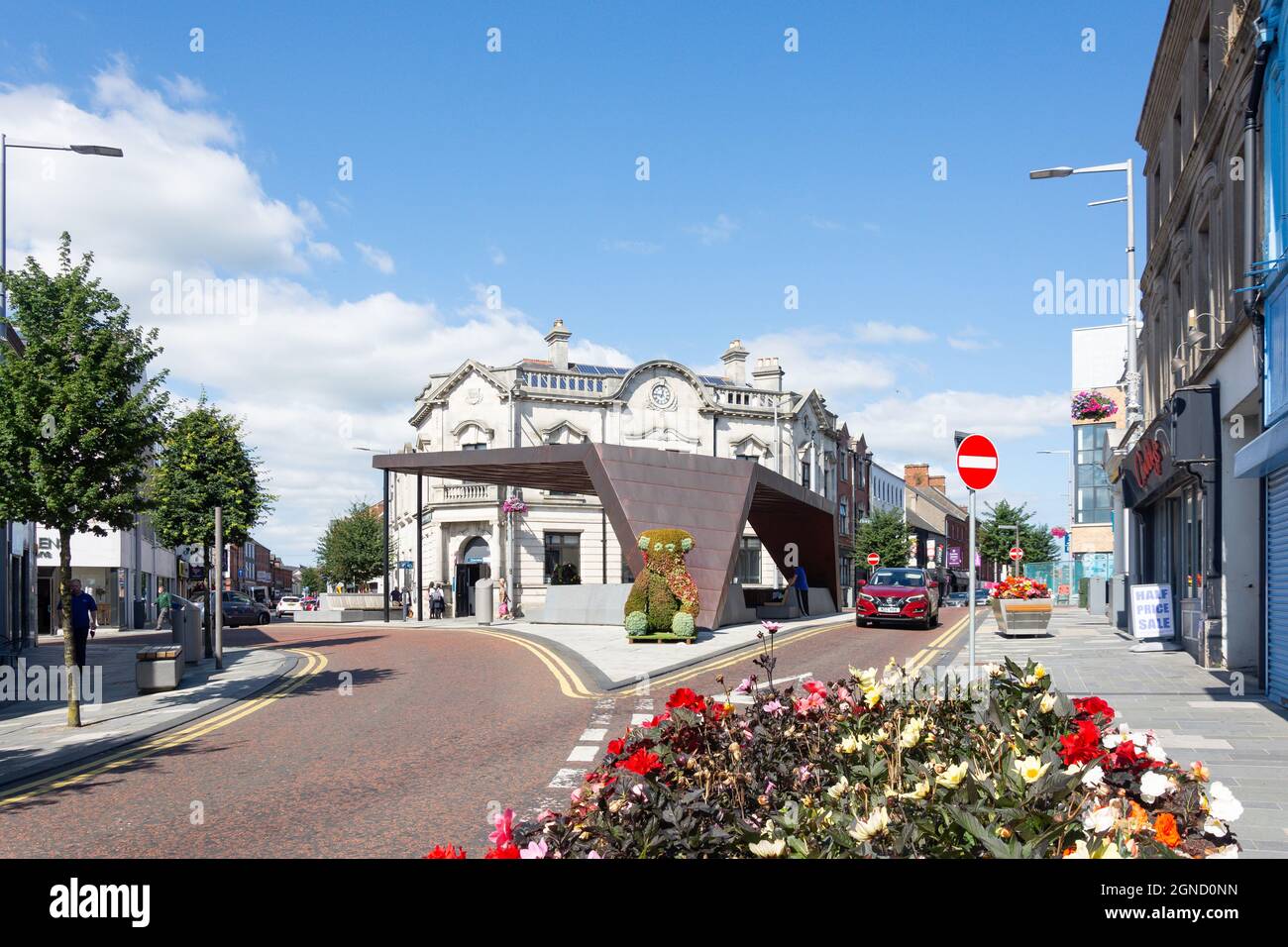 „Harmony Hub“-Bandstand, Broadway, Ballymena, County Antrim, Nordirland, Vereinigtes Königreich Stockfoto