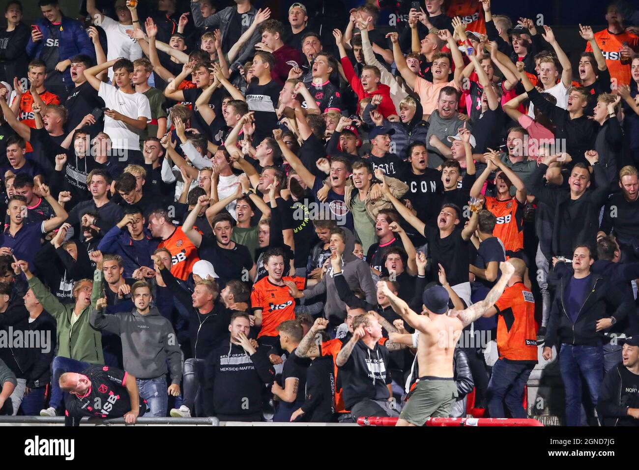 Niederlande. September 2021. OSS, NIEDERLANDE - 24. SEPTEMBER: FSN vom FC Volendam feiert den Sieg beim Keuken Kampioen Divisie-Spiel zwischen DEM TOP-Oss und dem FC Volendam am 24. September 2021 in Oss, Niederlande (Foto: Ben Gal/Orange Picics) Credit: Orange Pics BV/Alamy Live News Stockfoto