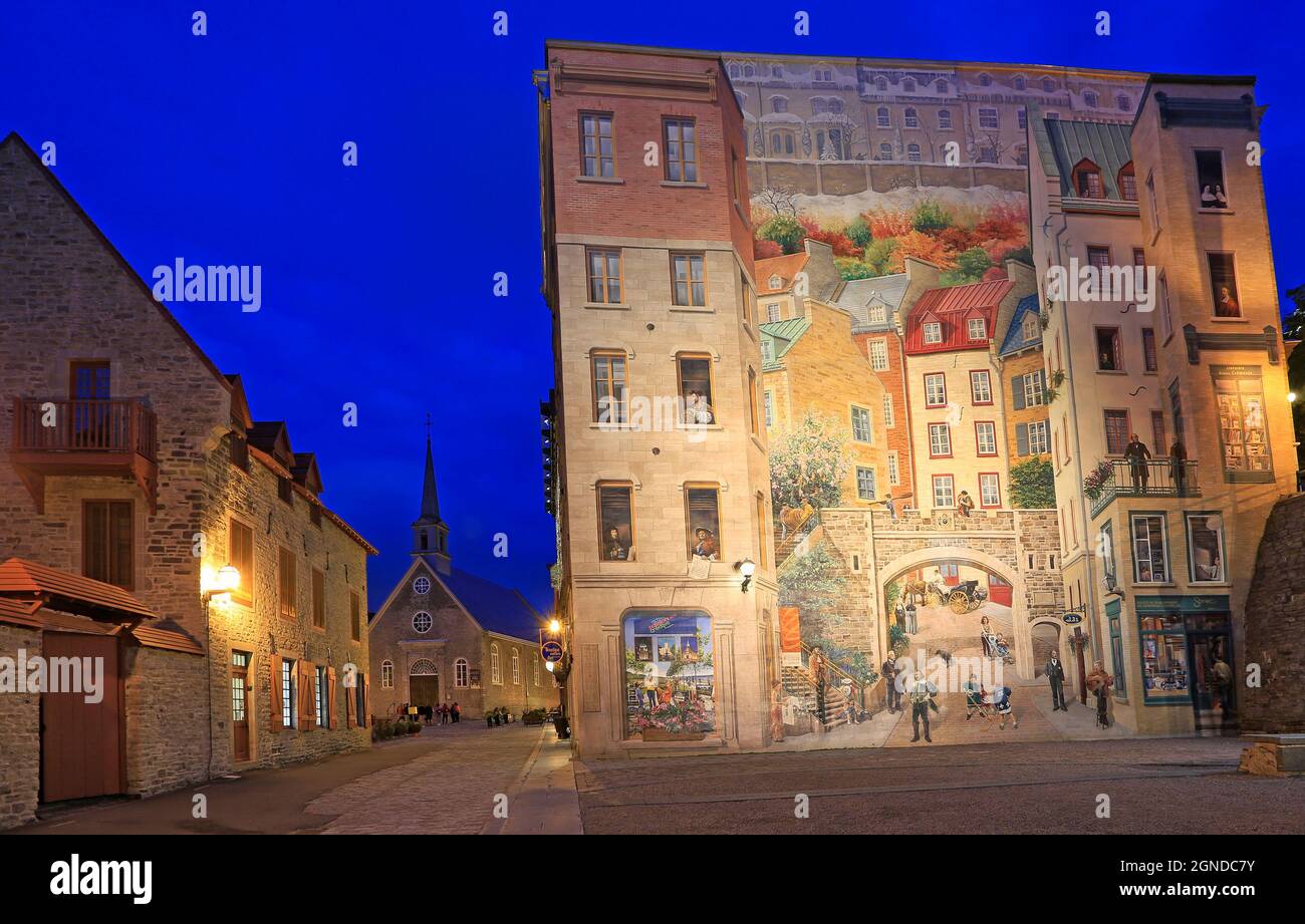 Quebec Fresco (Fresque des Quebecois) in der Nähe des Place Royale in der Altstadt von Quebec, Kanada. Stockfoto