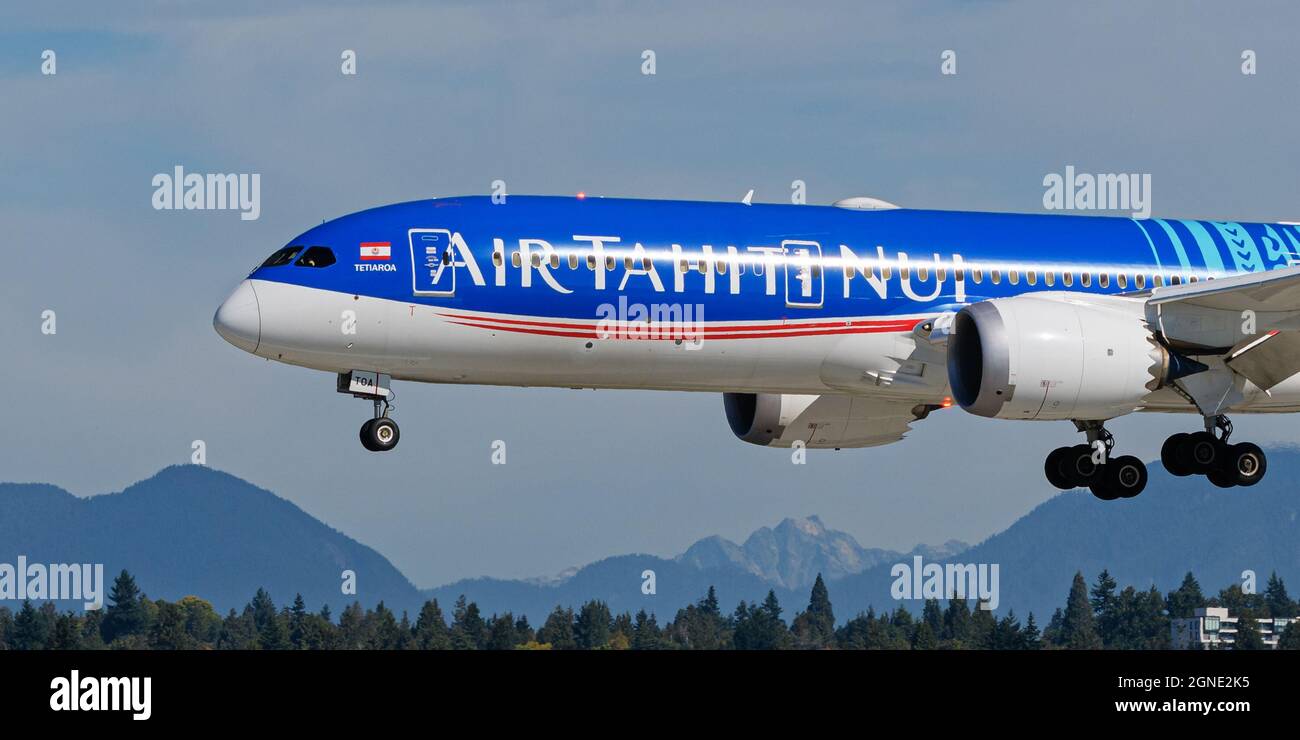 Richmond, British Columbia, Kanada. September 2021. Ein Air Tahiti Nui Boeing 787-9 Dreamliner Jet (F-OTOA) landet auf dem internationalen Flughafen Vancouver. (Bild: © Bayne Stanley/ZUMA Press Wire) Bild: ZUMA Press, Inc./Alamy Live News Stockfoto