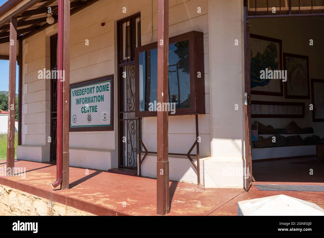 Venterskroon, Südafrika, 26.01.2020. Informationszentrum Vredefort Dome – eine alte Polizeiwache, die in ein Informationszentrum umgewandelt wurde. Stockfoto